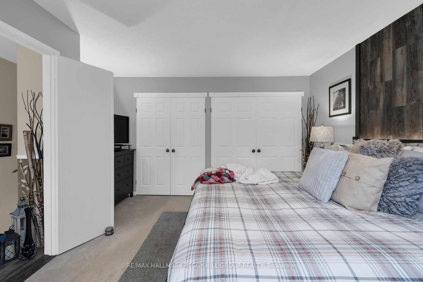 48 Oren Boulevard Property Photo 13