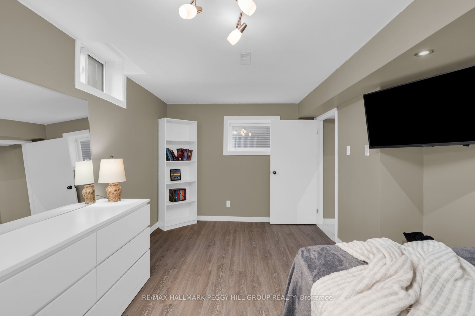 48 Oren Boulevard Property Photo 18