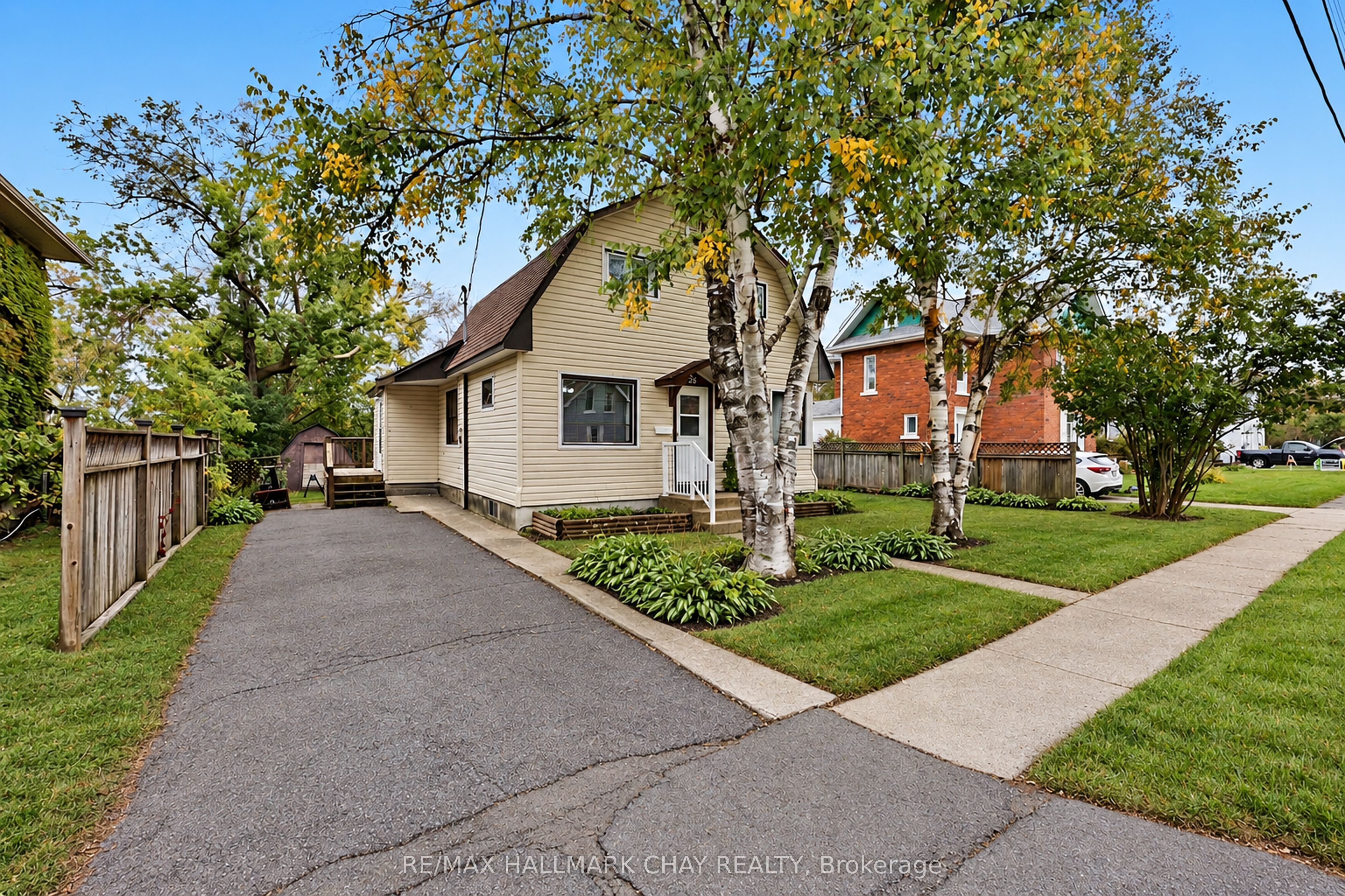 275 Harvey Street Property Photo 2