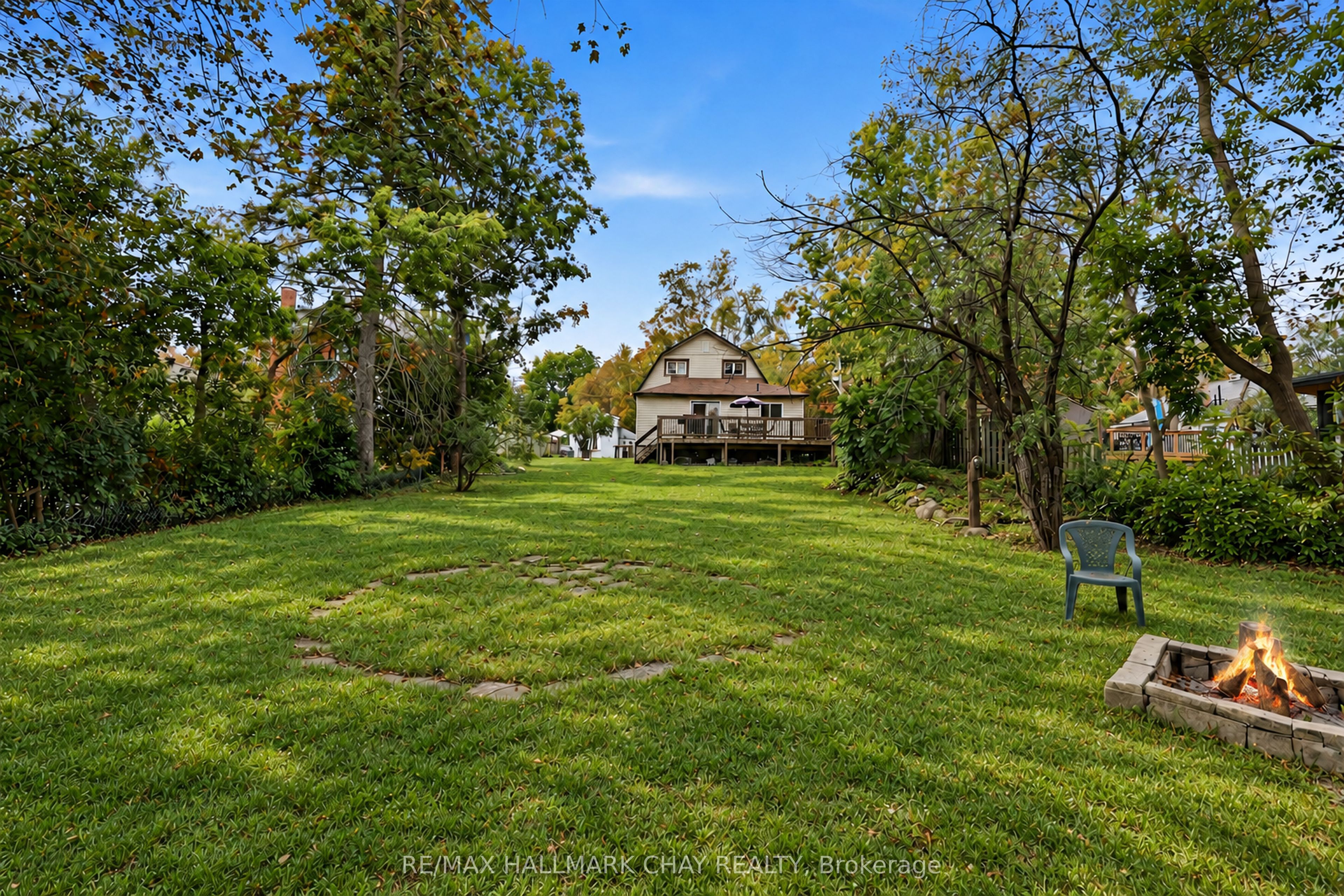 275 Harvey Street Property Photo 3