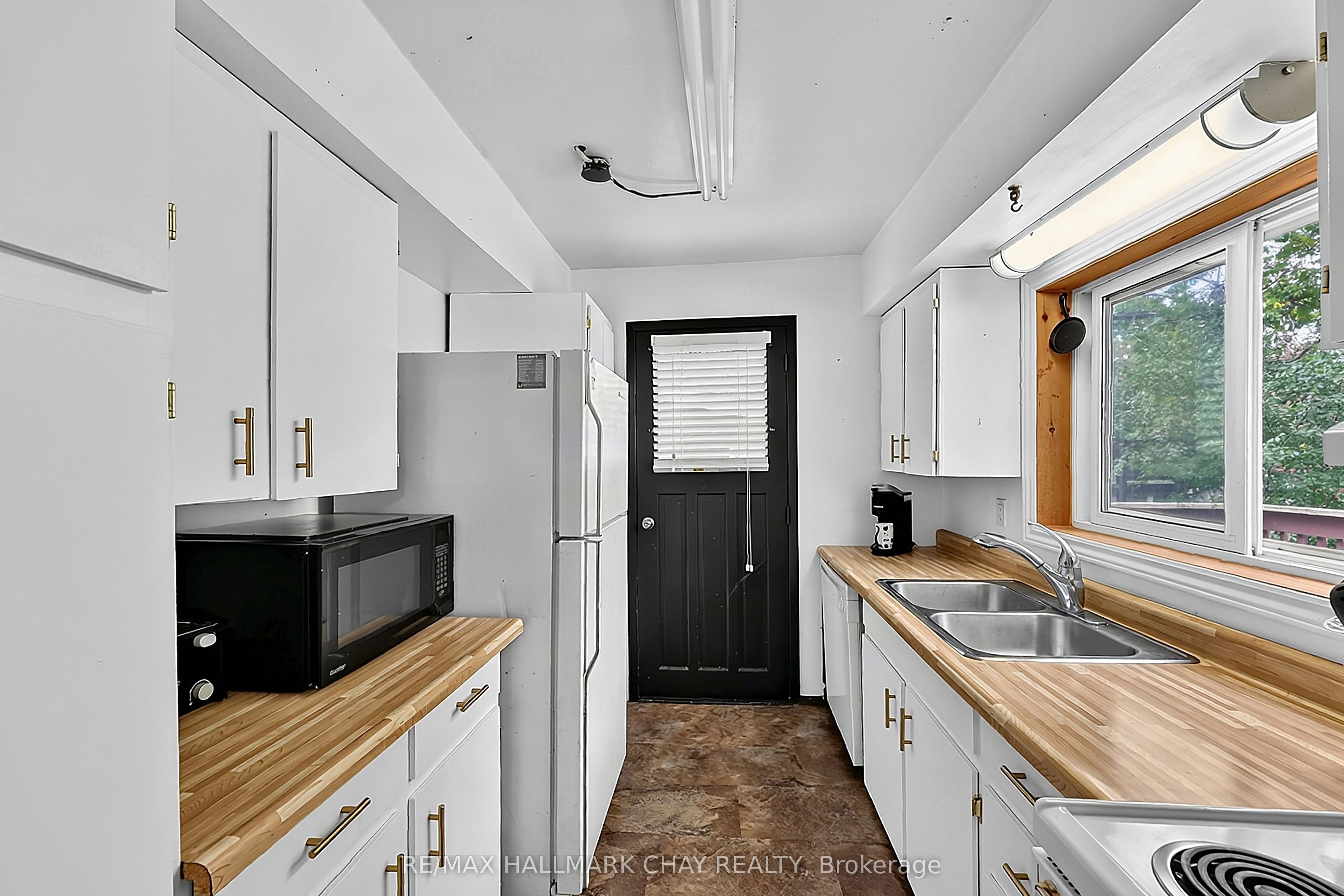 275 Harvey Street Property Photo 14