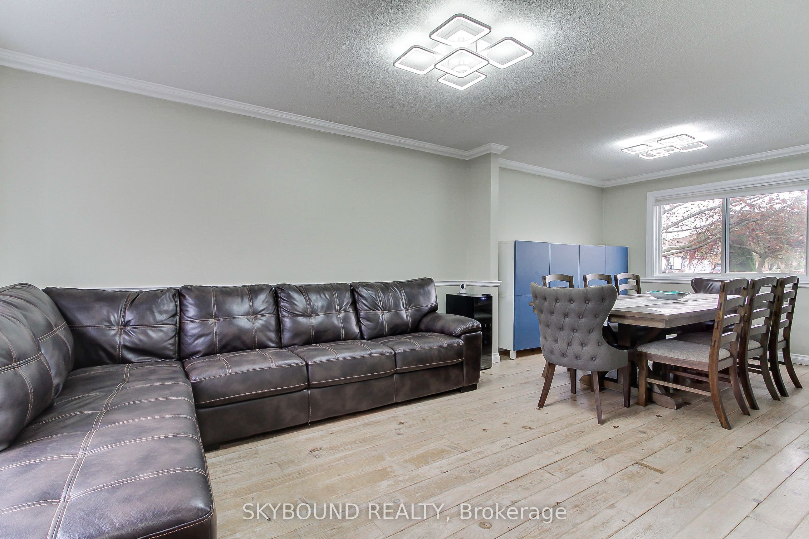 313 Hickling Trail Property Photo 10