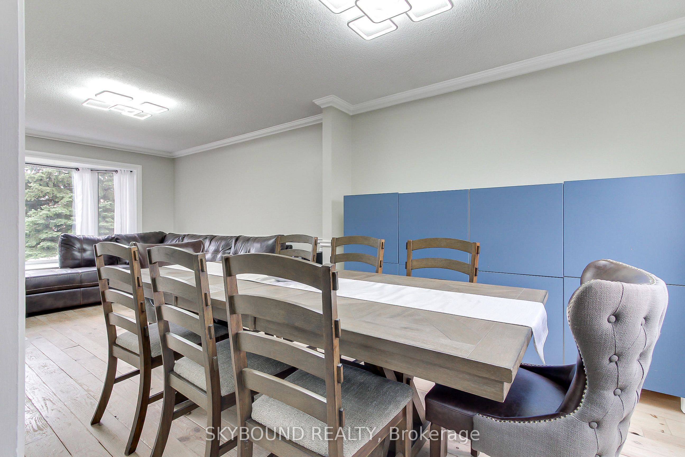 313 Hickling Trail Property Photo 11