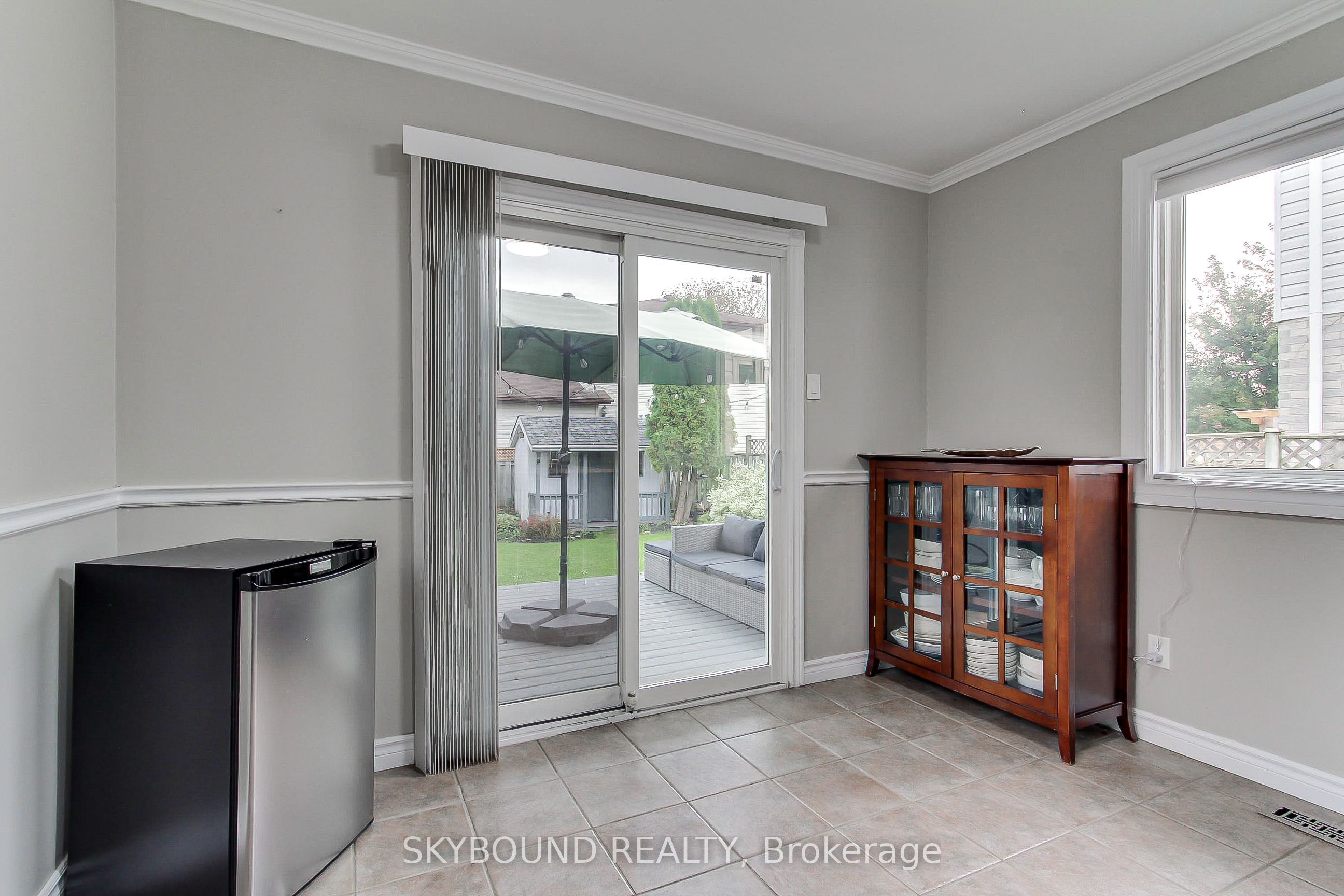 313 Hickling Trail Property Photo 17