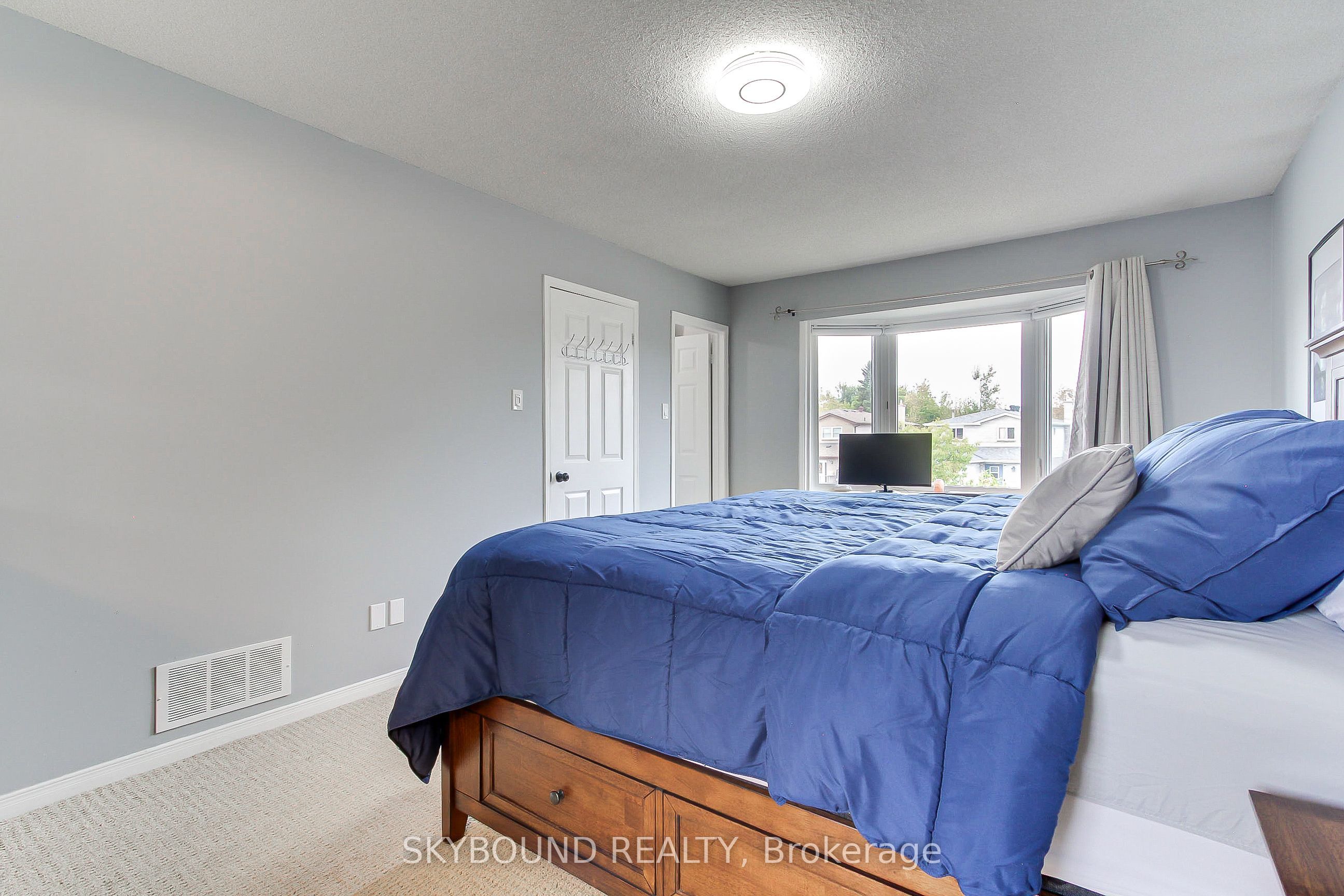 313 Hickling Trail Property Photo 23