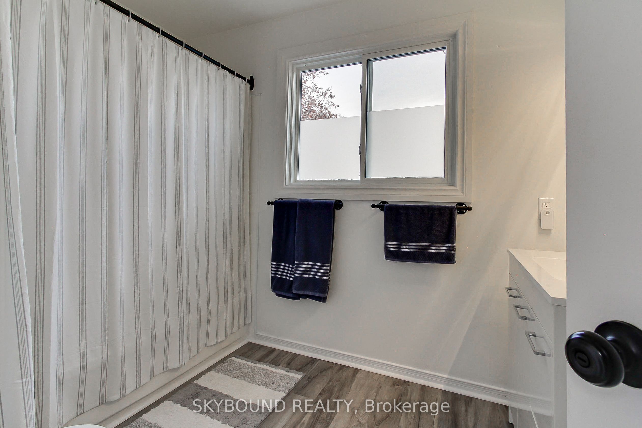 313 Hickling Trail Property Photo 29