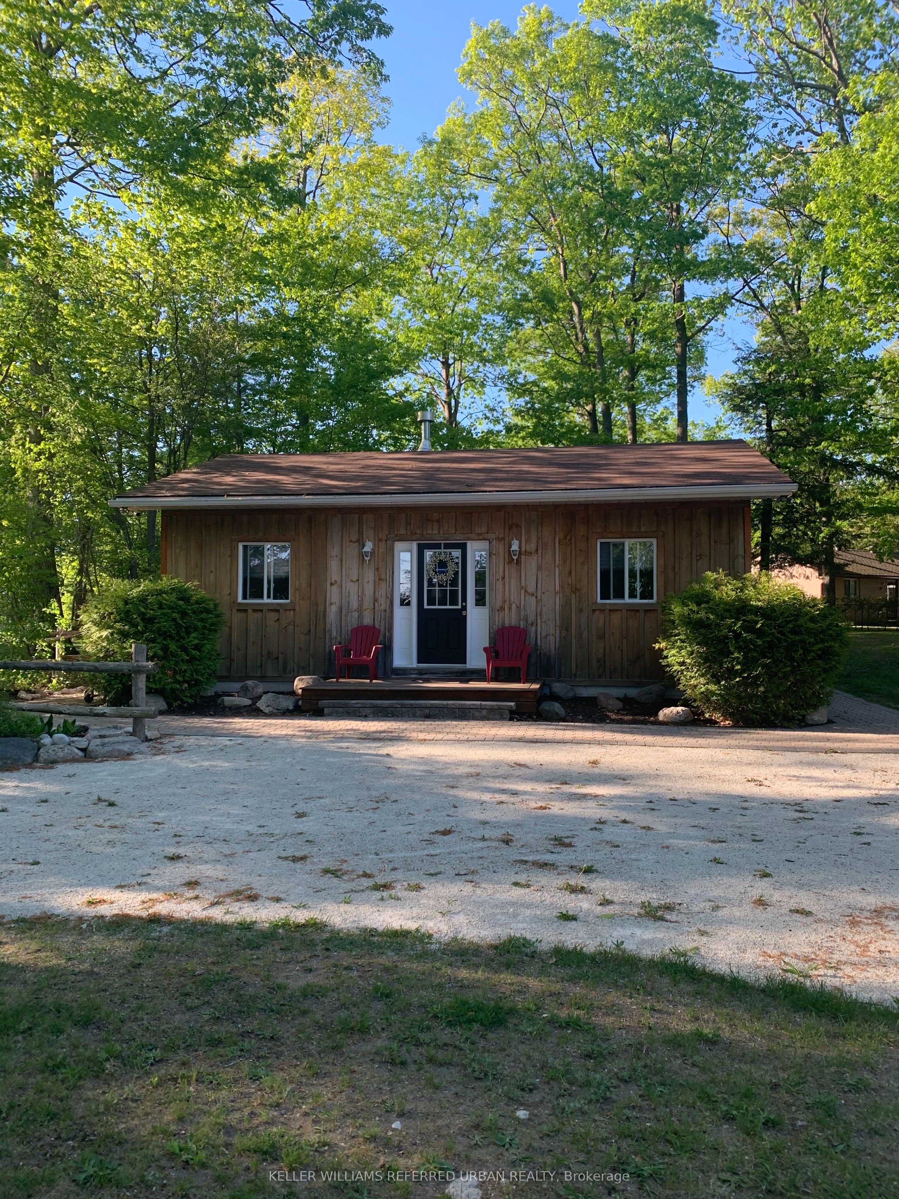 1833 Tiny Beaches Road S Property Photo 2