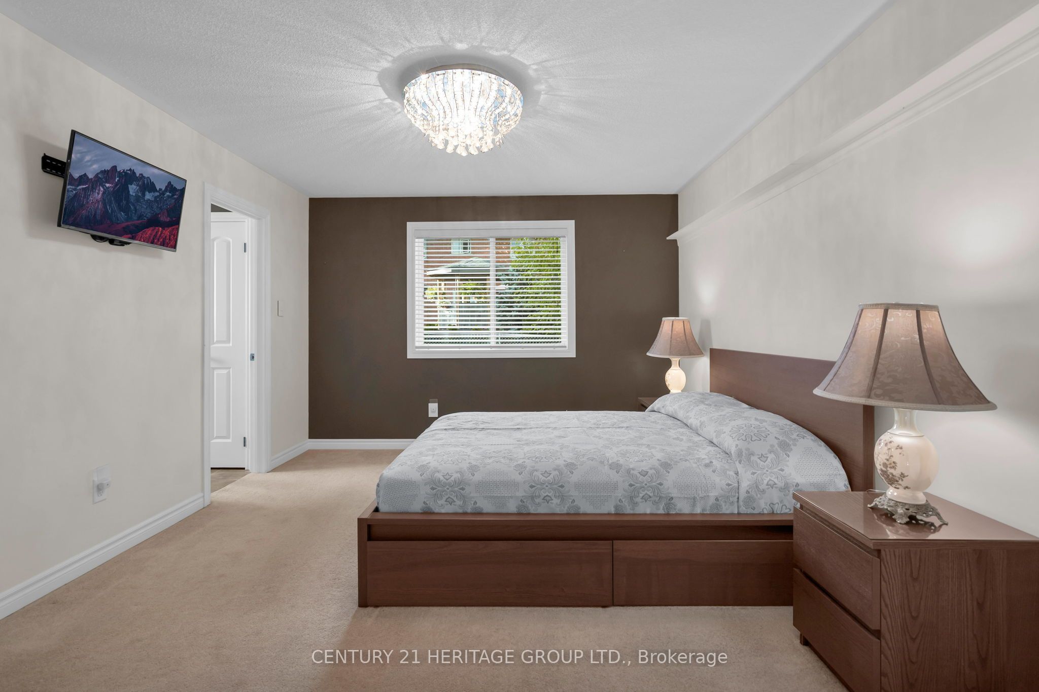 45 Whitfield Crescent Property Photo 24