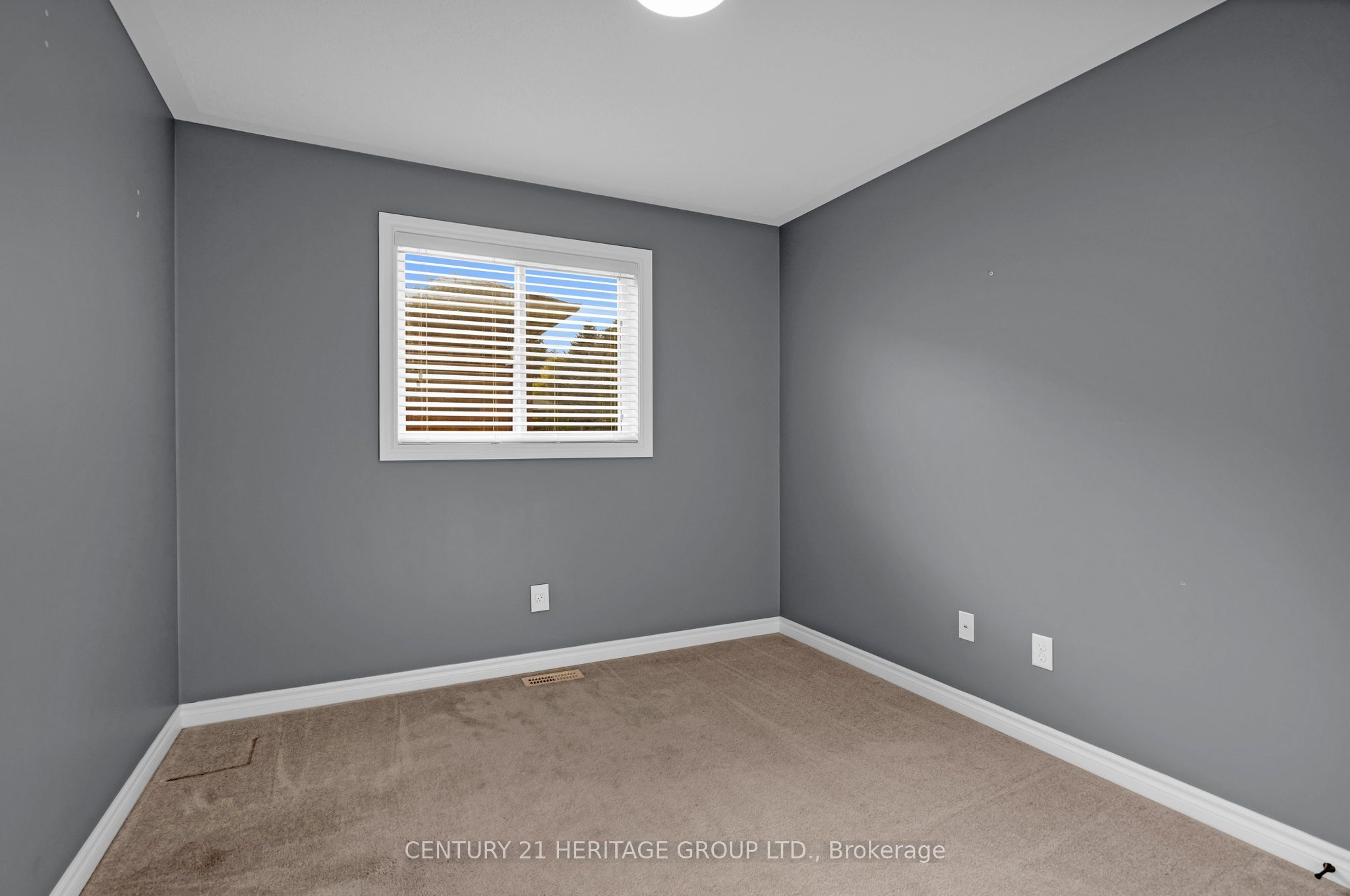 45 Whitfield Crescent Property Photo 27