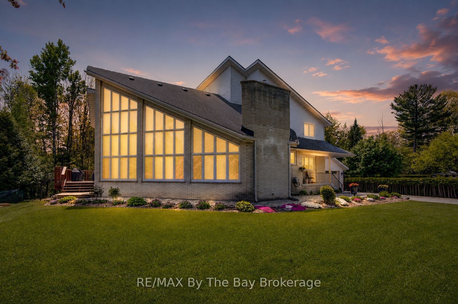 32 Bridlewood Crescent Property Photo 1