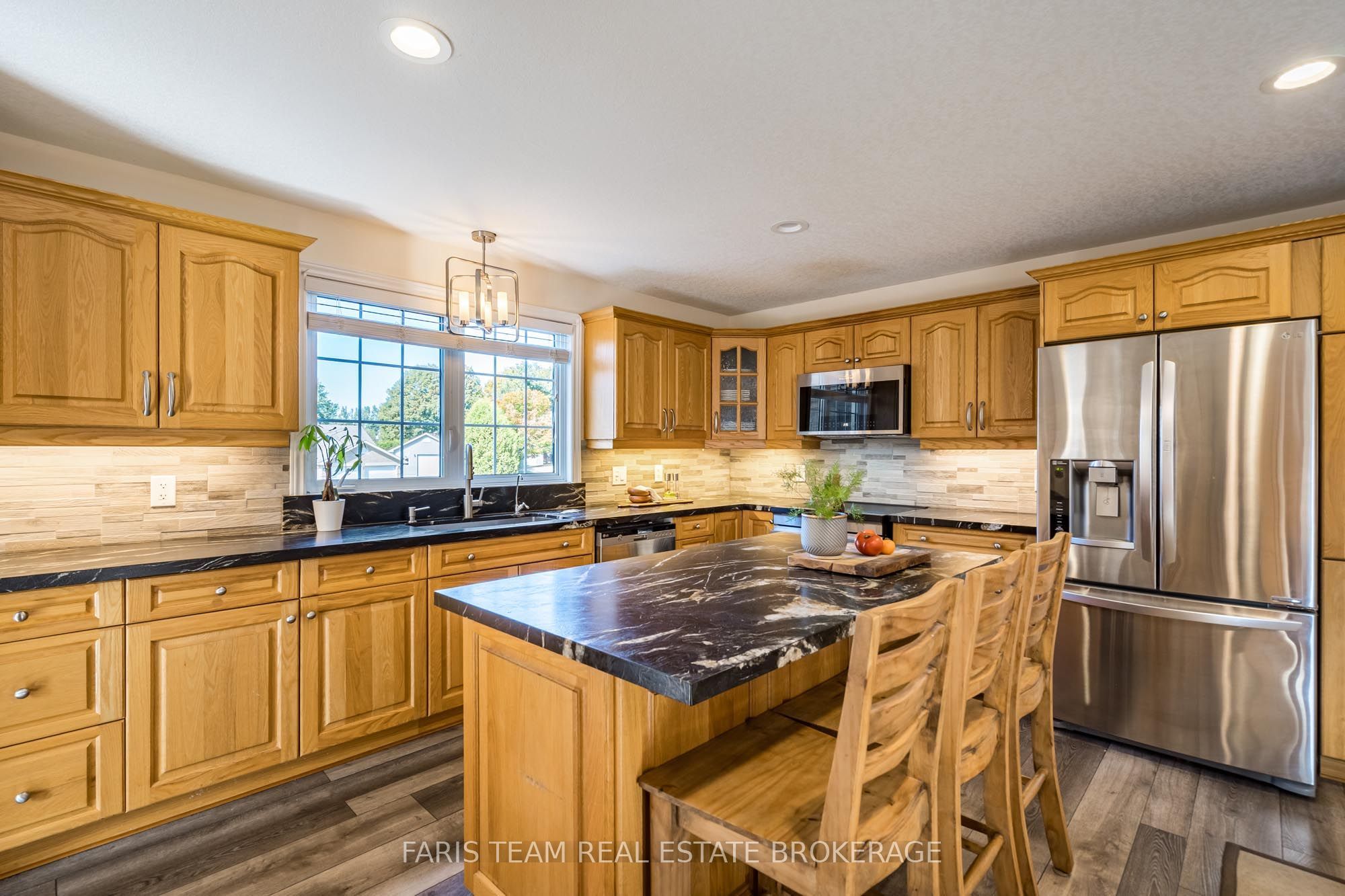 20 Rue Eric Property Photo 4