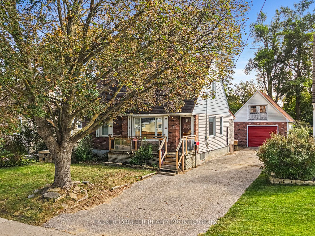 27 Campbell Avenue Property Photo 1