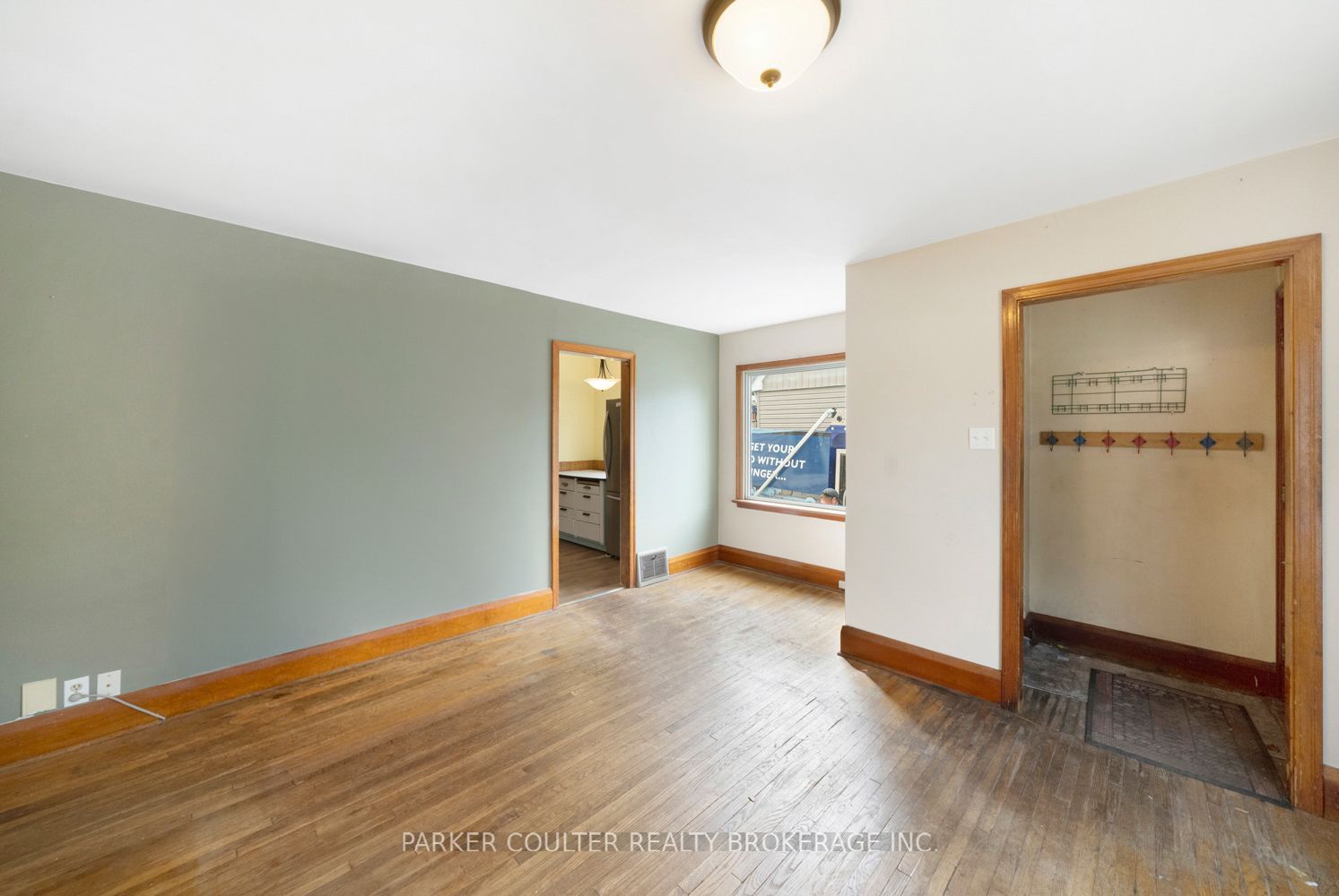 27 Campbell Avenue Property Photo 7