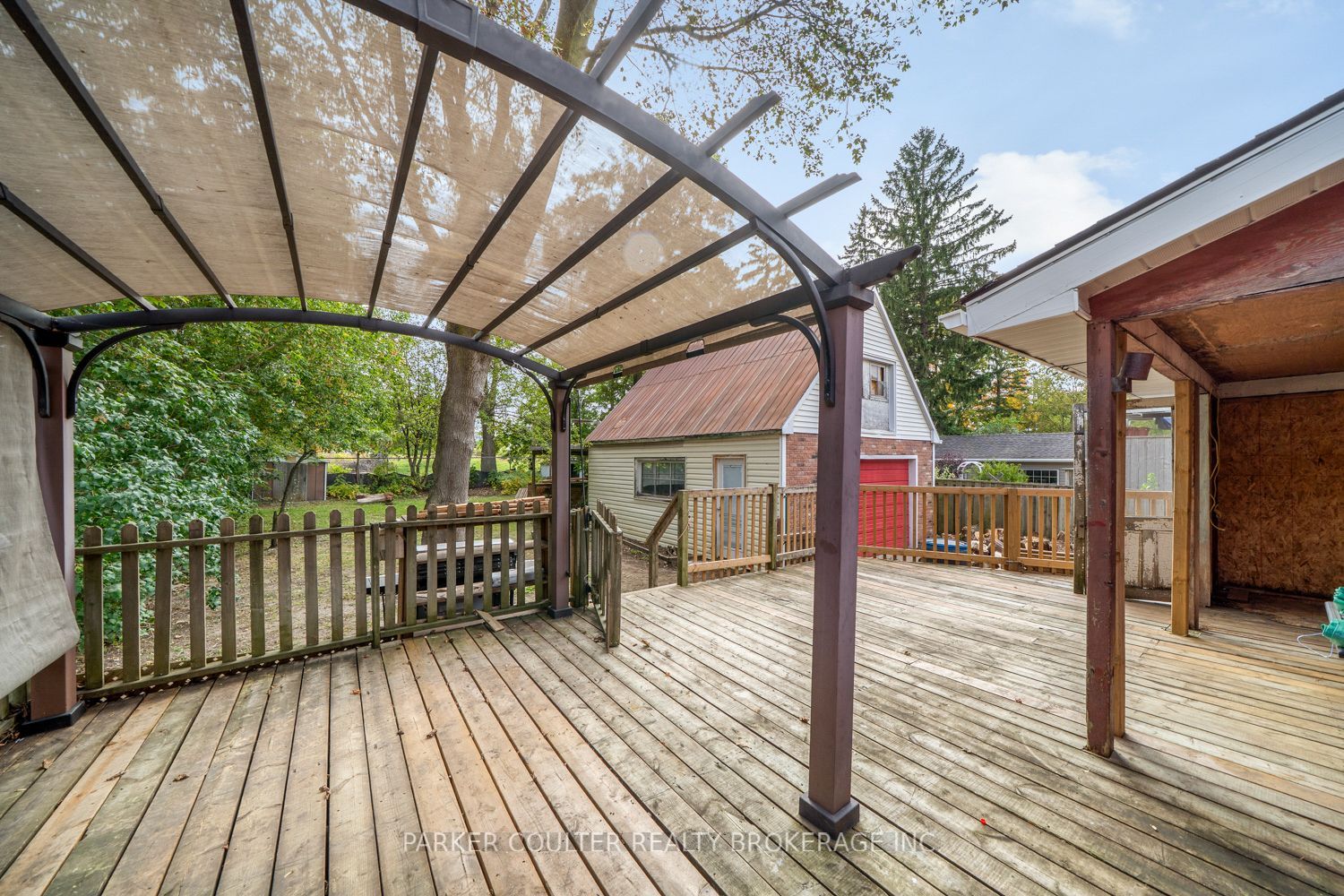 27 Campbell Avenue Property Photo 37