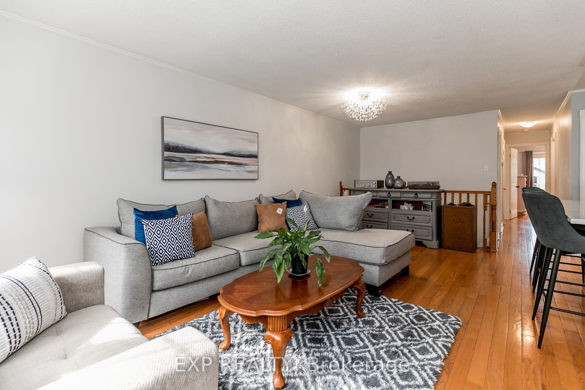 62 Courtice Crescent Property Photo 8