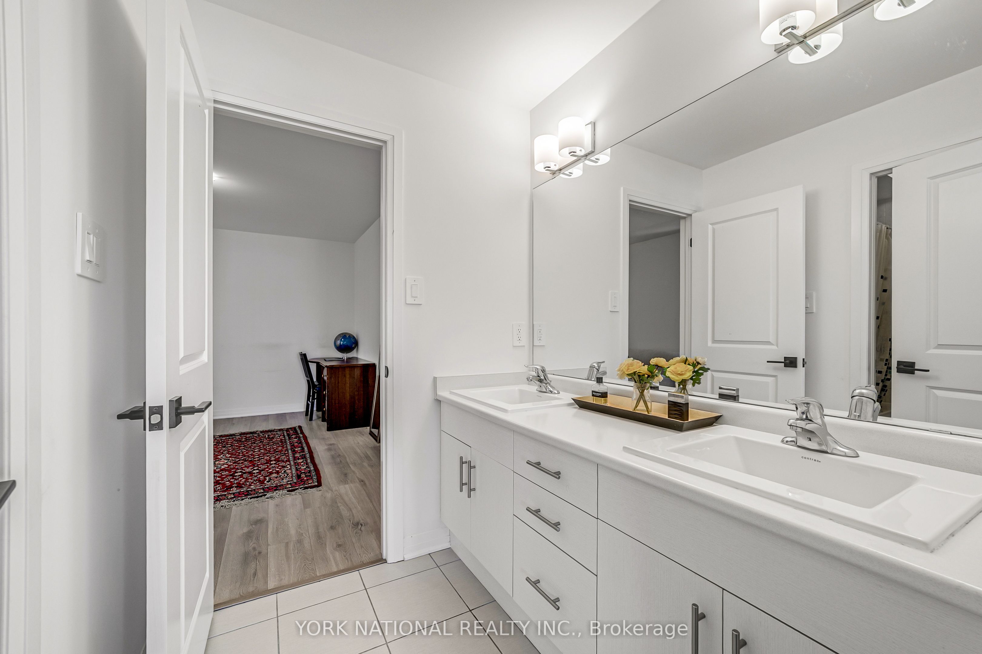 32 Copperhill Heights E Property Photo 32