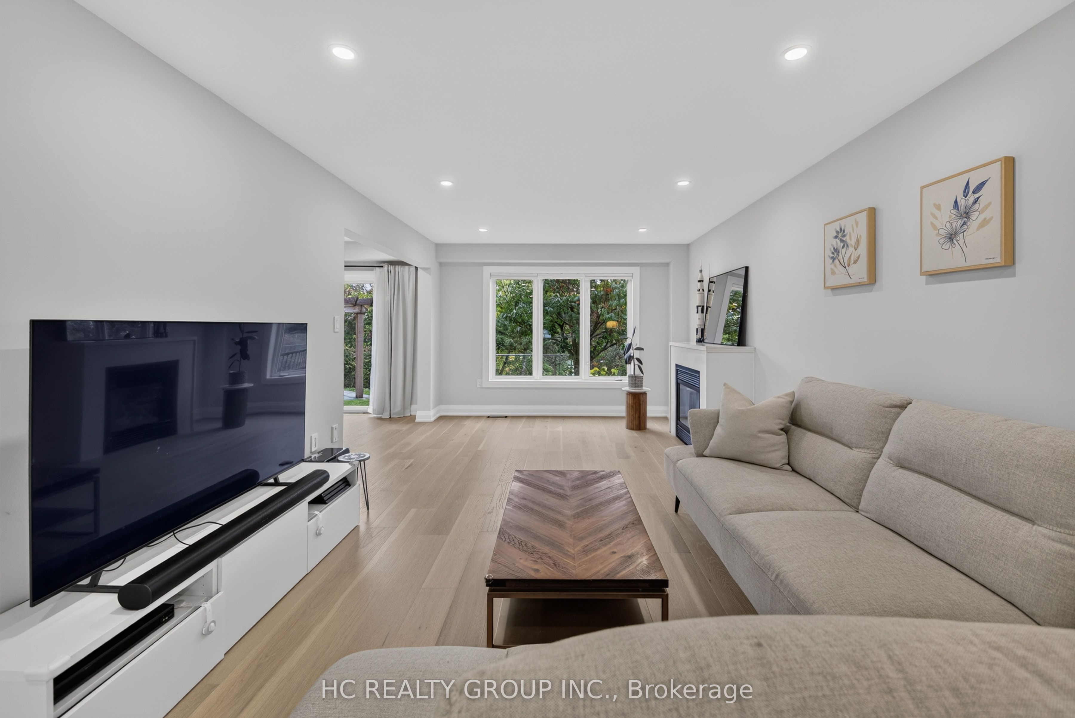 26 Country Lane Property Photo 8