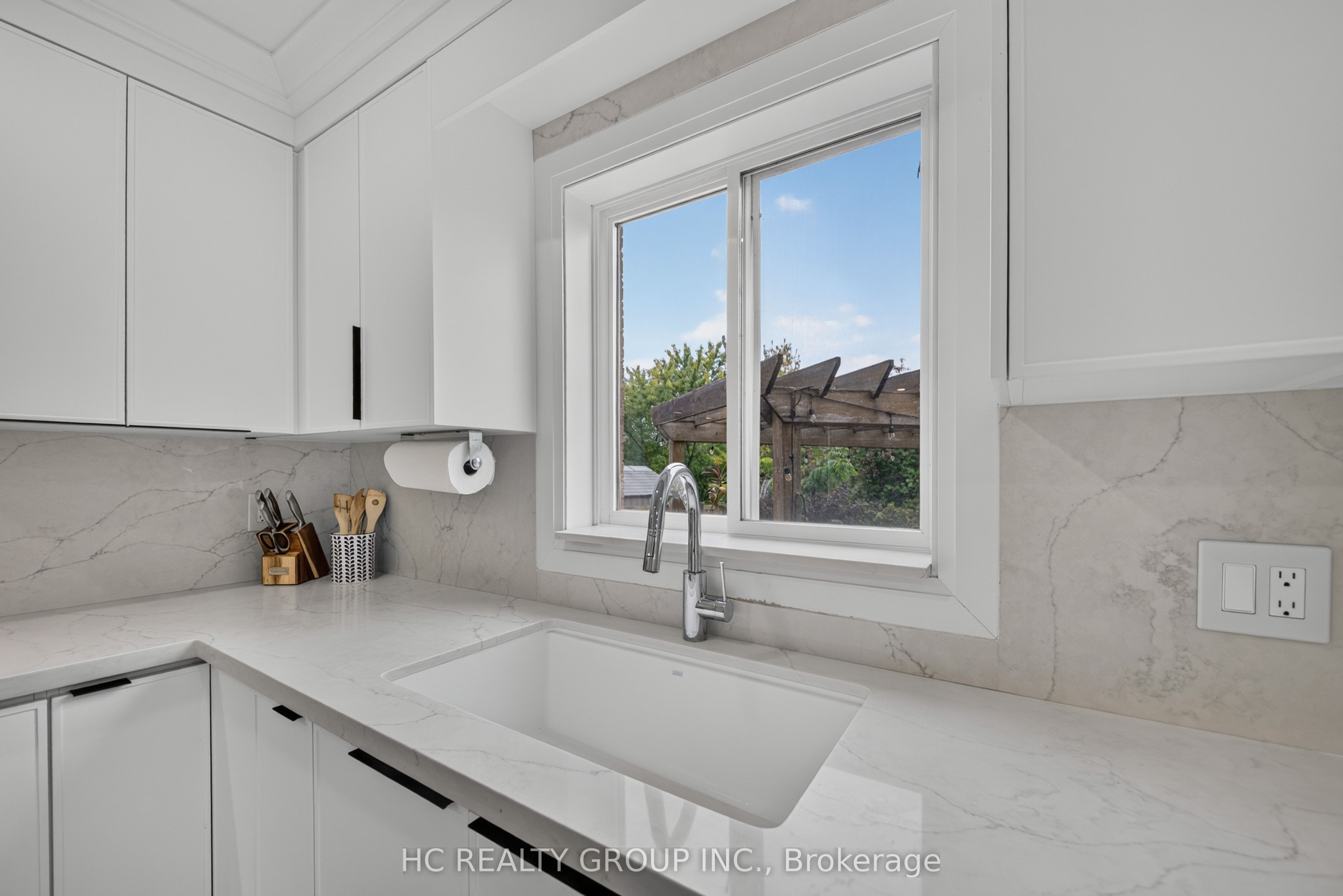 26 Country Lane Property Photo 16