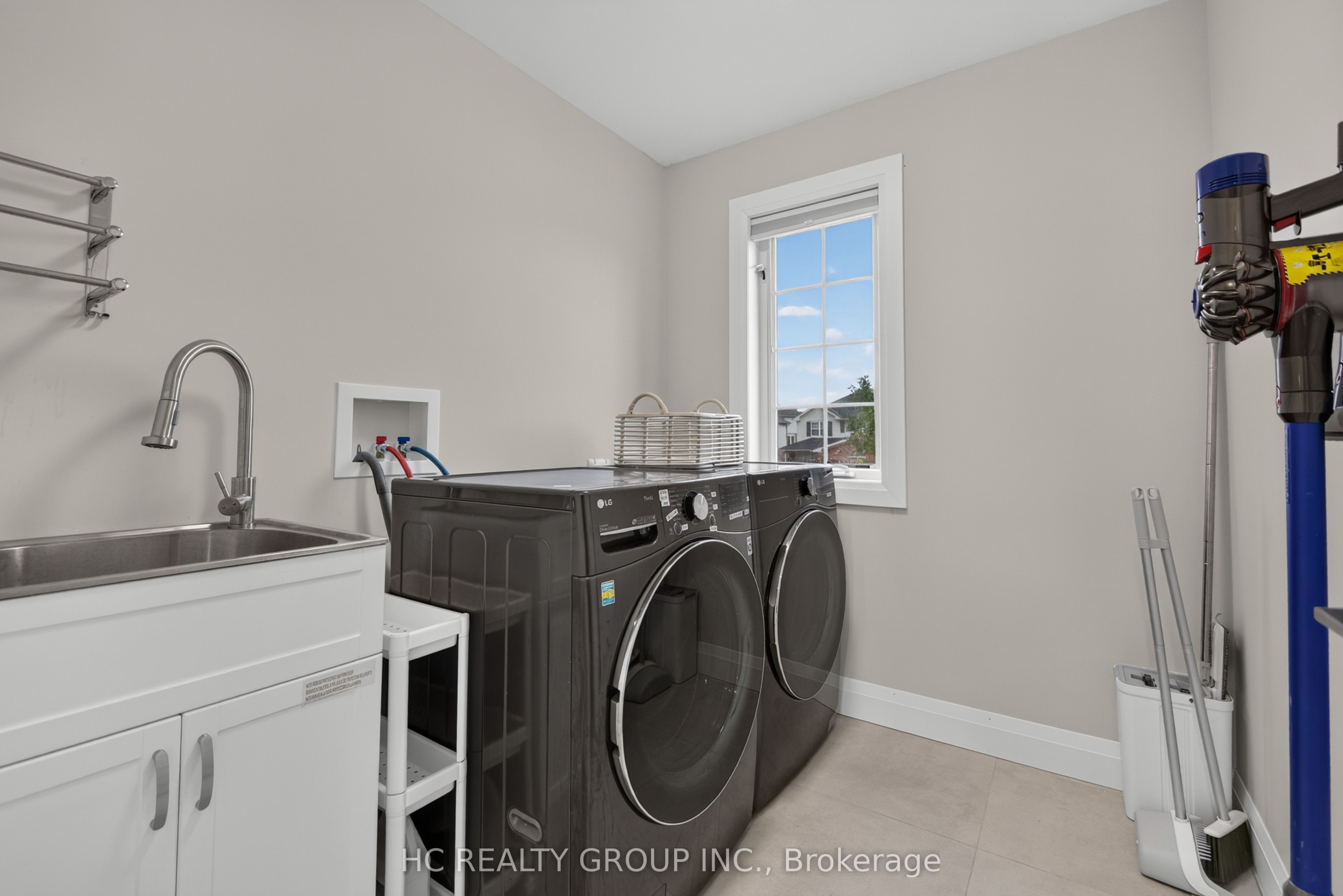 26 Country Lane Property Photo 39