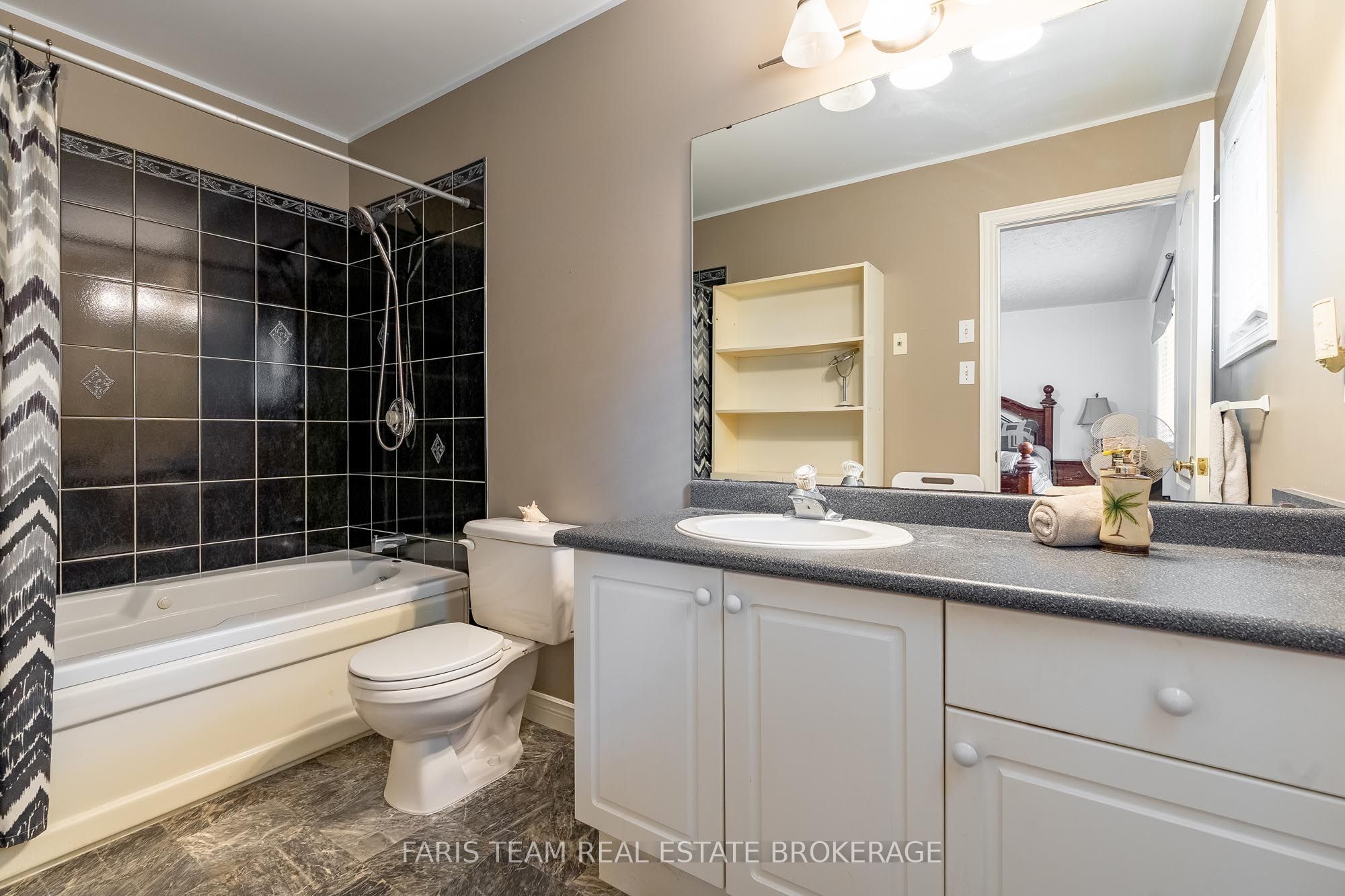 4 Charles Street Property Photo 11