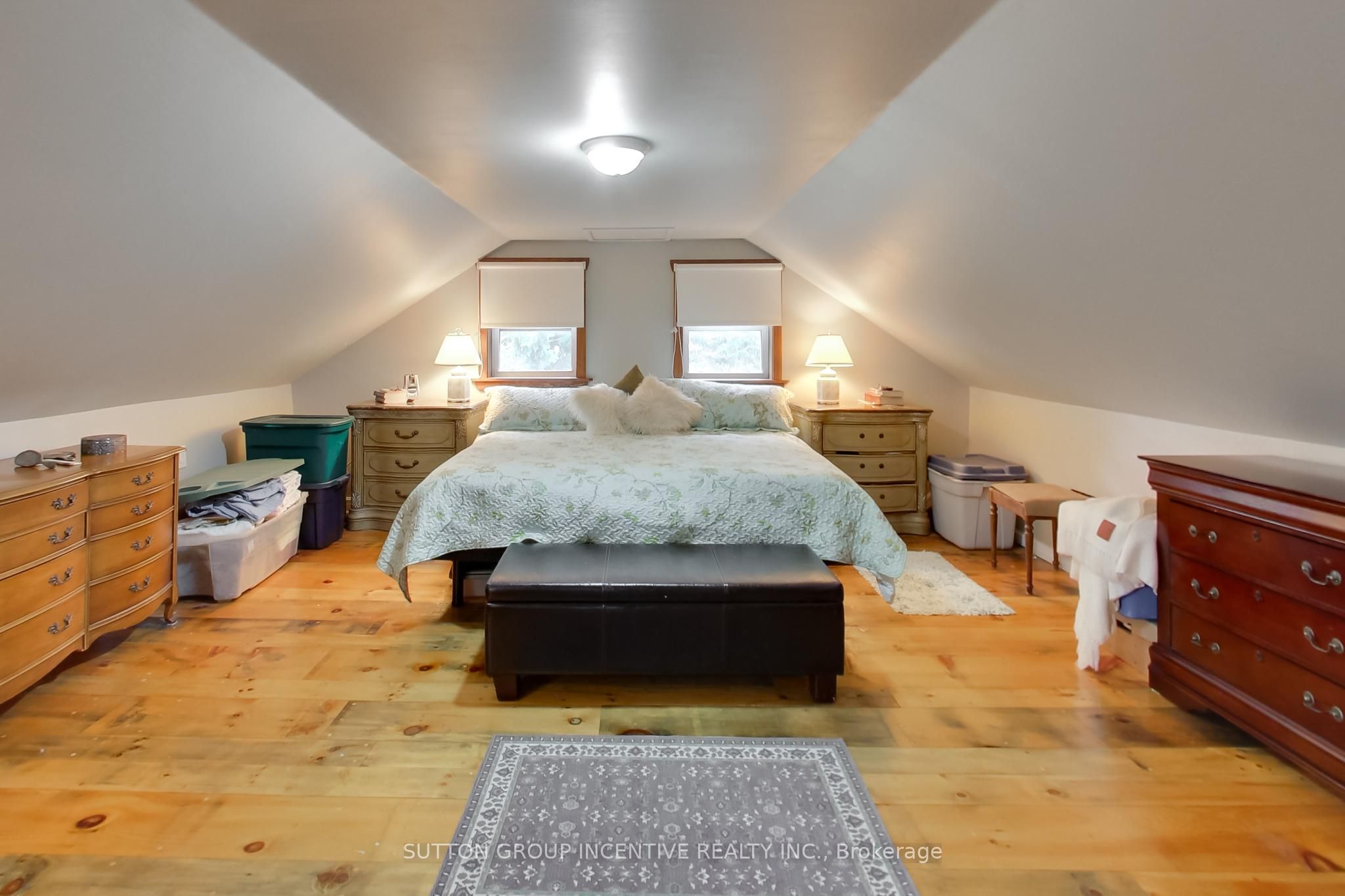 1724 Penetanguishene Road Property Photo 18