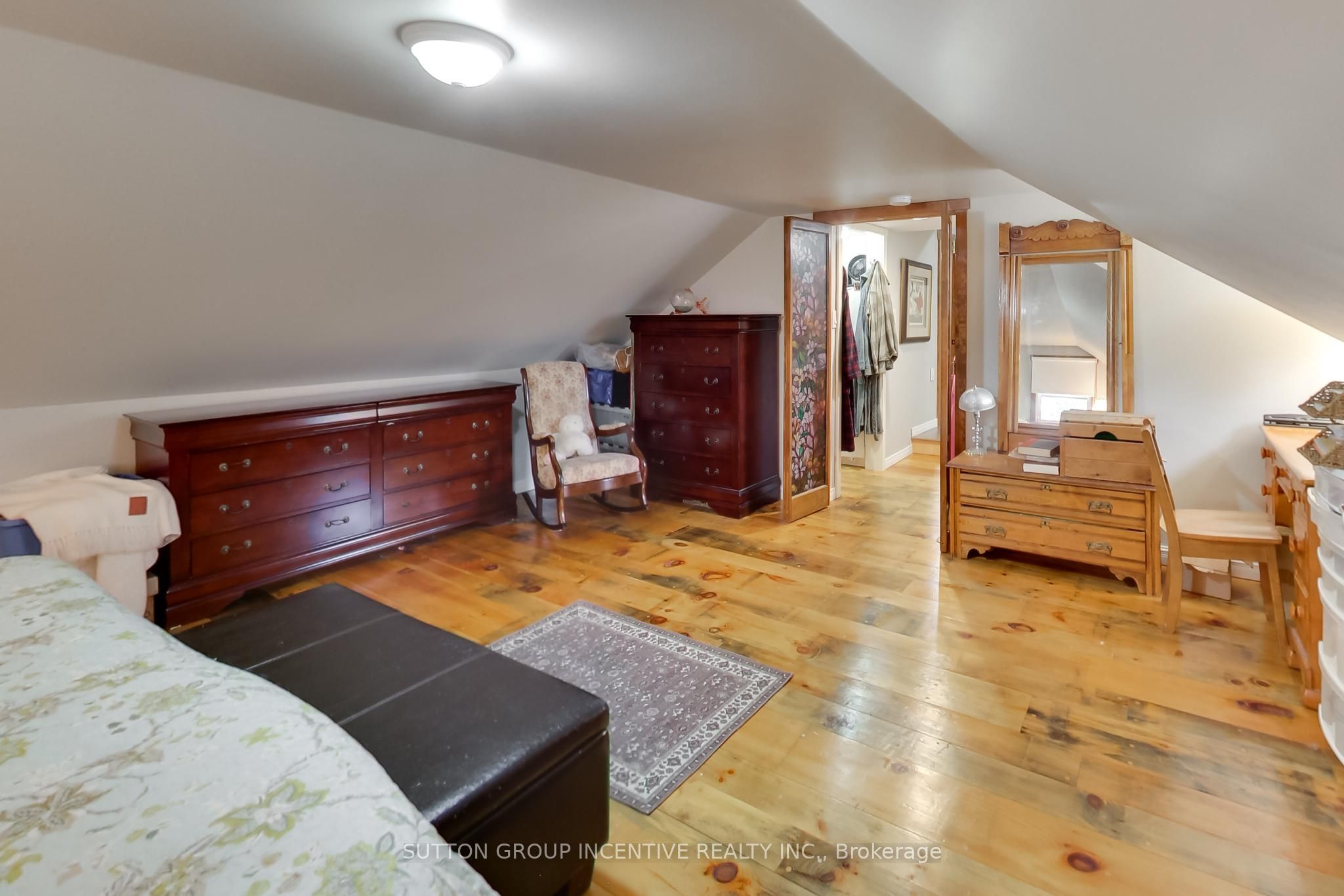 1724 Penetanguishene Road Property Photo 19