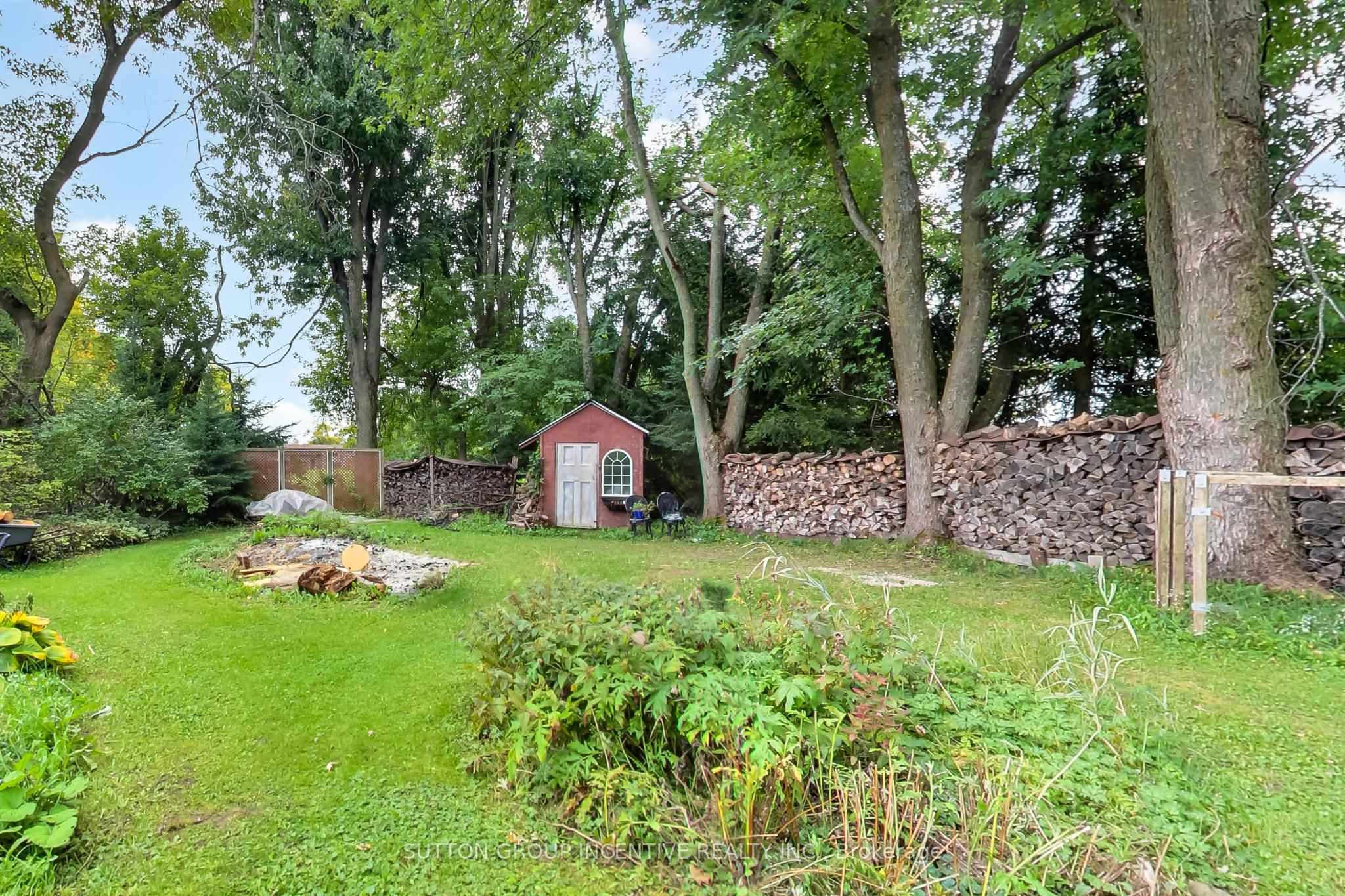 1724 Penetanguishene Road Property Photo 32
