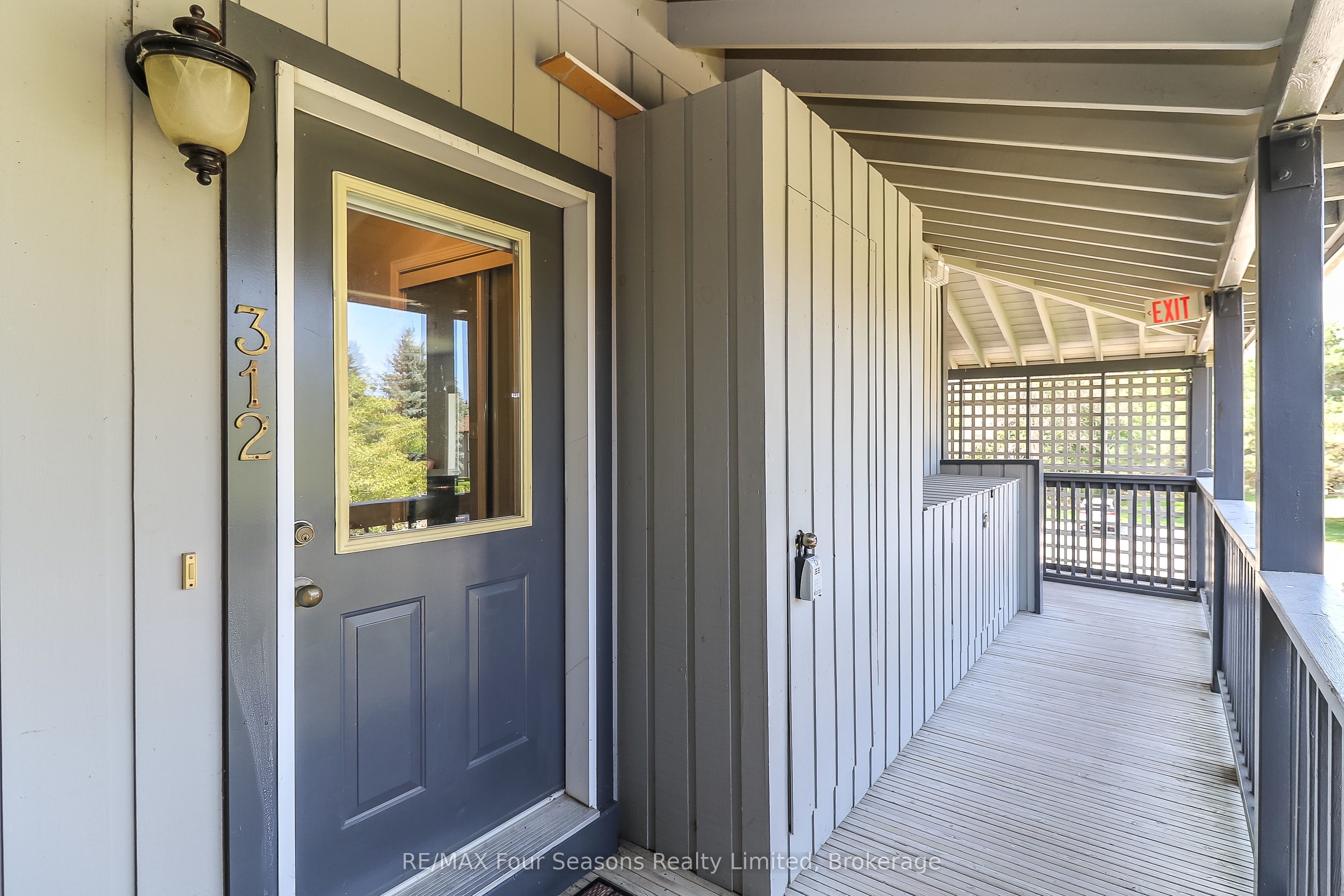 312 Mariners Way Property Photo 2