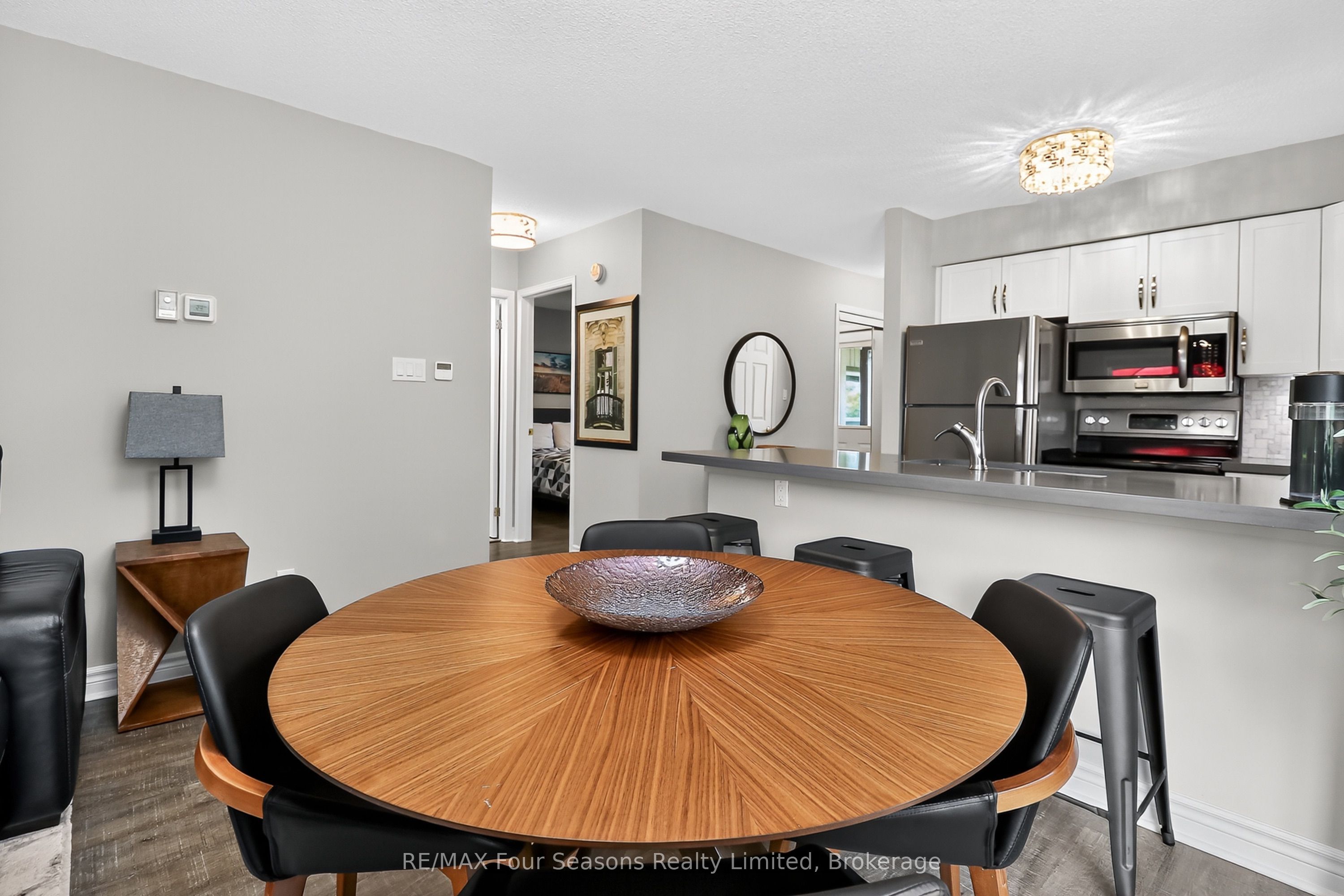 312 Mariners Way Property Photo 15