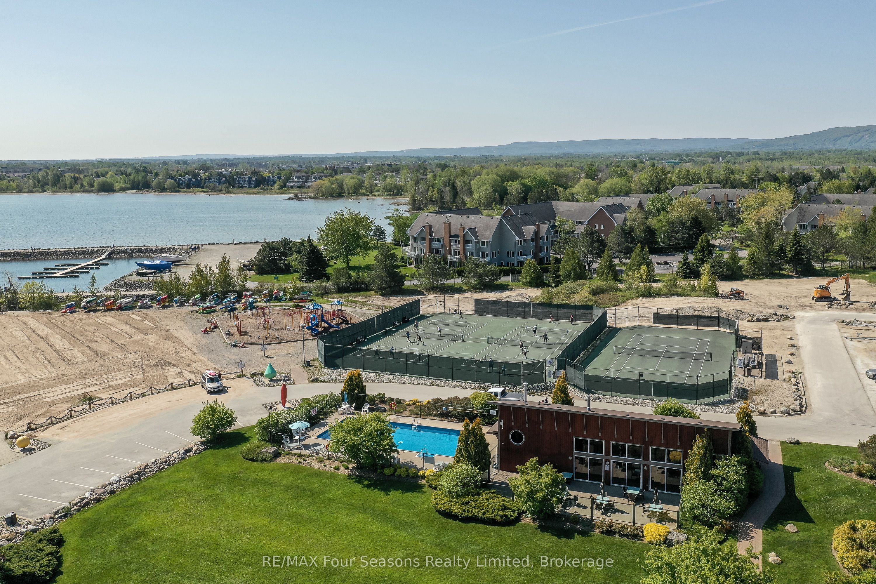 312 Mariners Way Property Photo 46