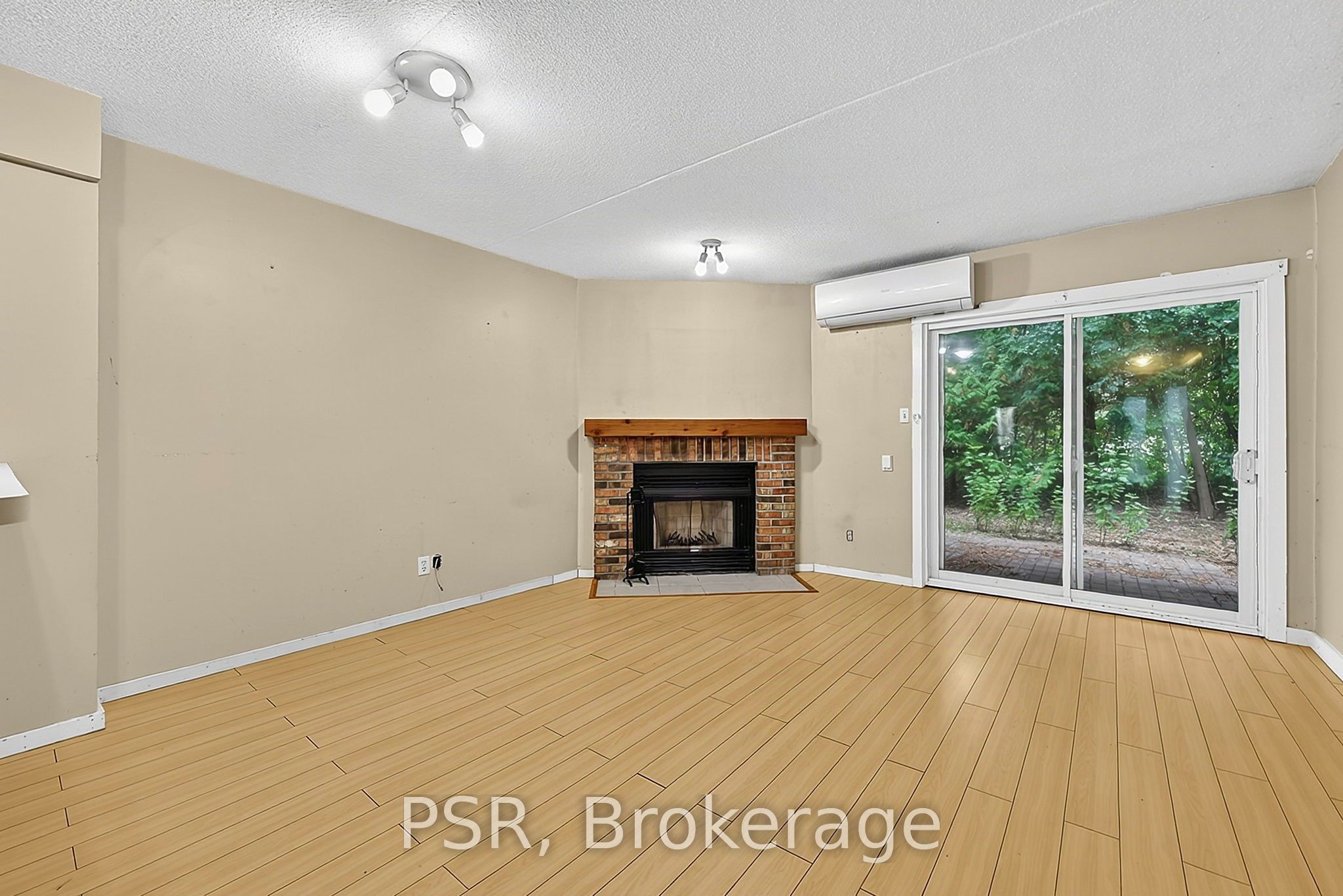 49 Trott Boulevard 183 Property Photo 11