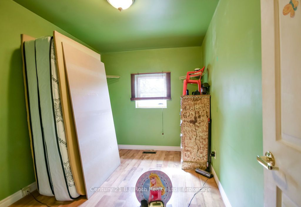 246 Gill Street Property Photo 17