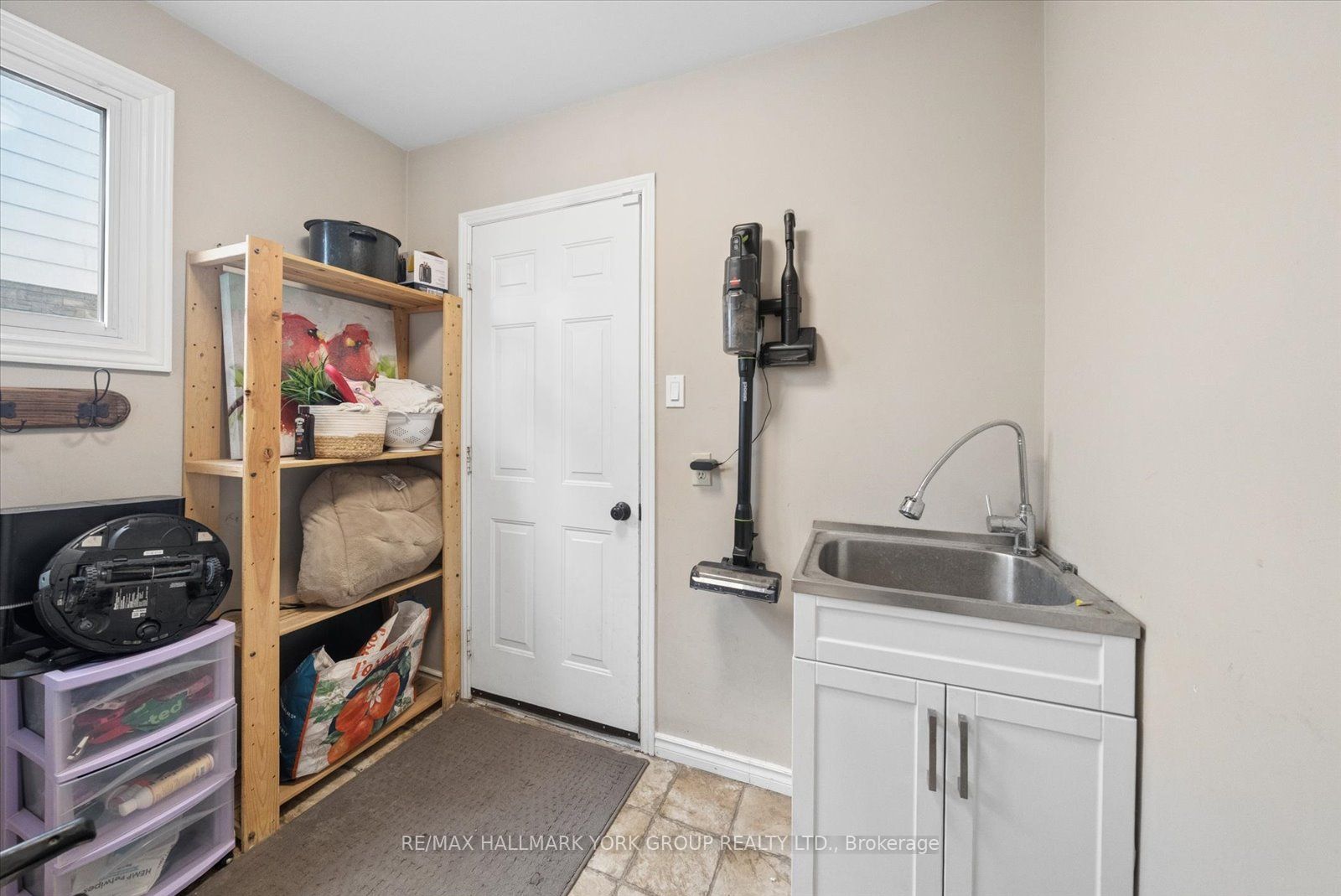 41 Laurentian Lane Property Photo 20