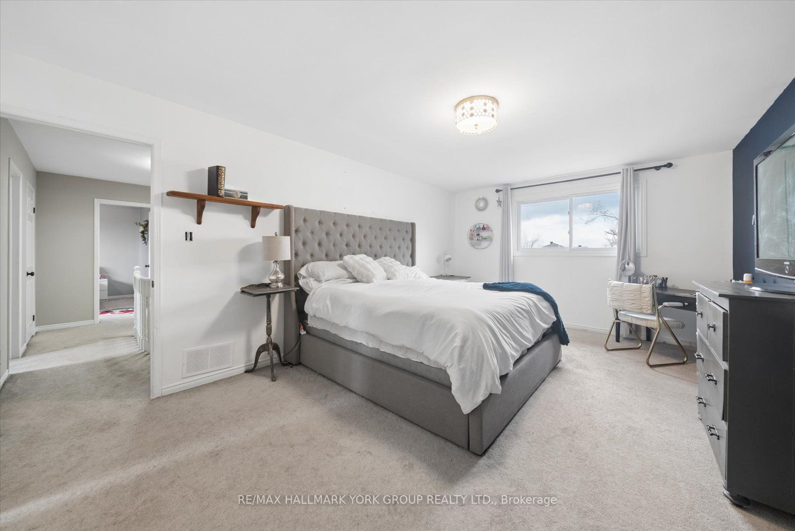 41 Laurentian Lane Property Photo 23