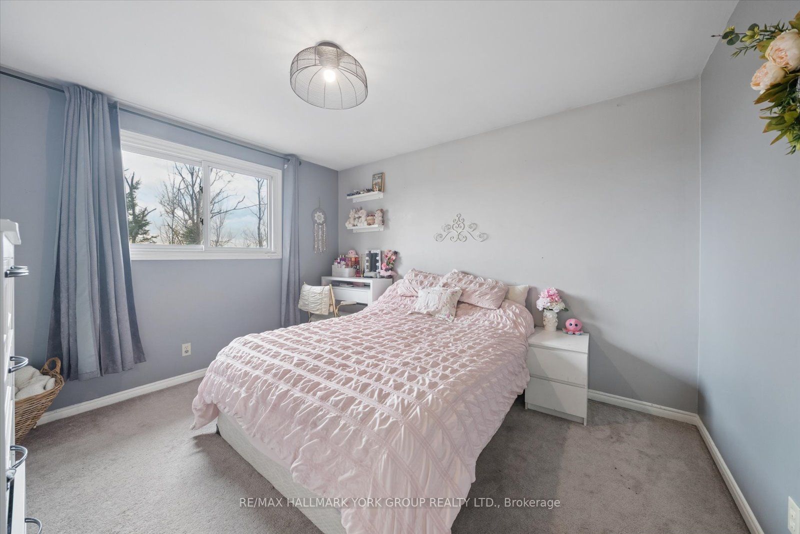 41 Laurentian Lane Property Photo 26