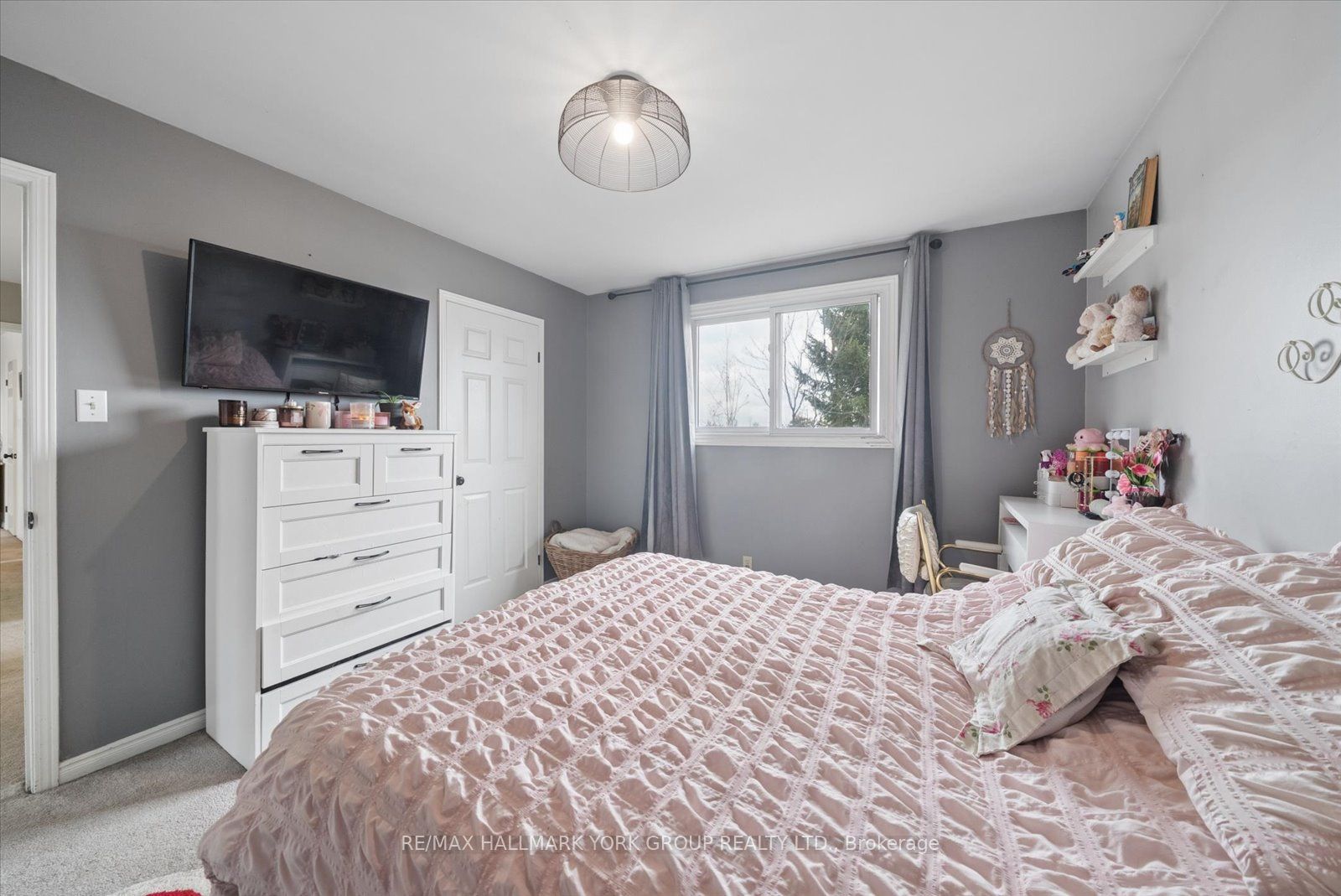 41 Laurentian Lane Property Photo 28