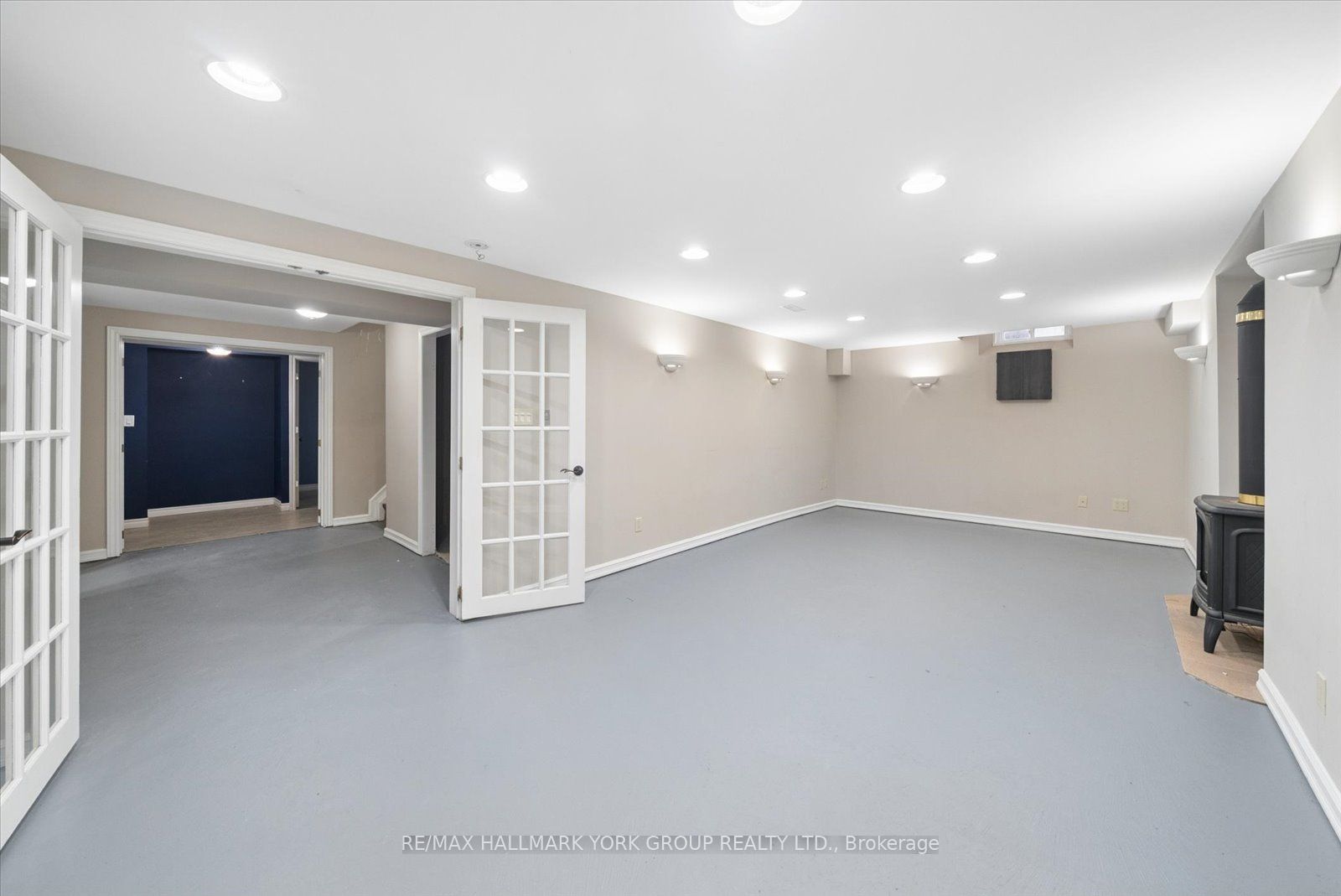 41 Laurentian Lane Property Photo 35
