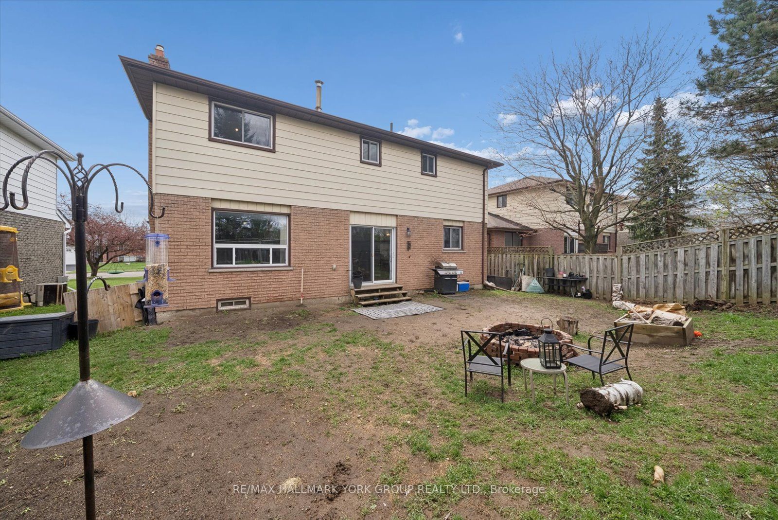 41 Laurentian Lane Property Photo 39
