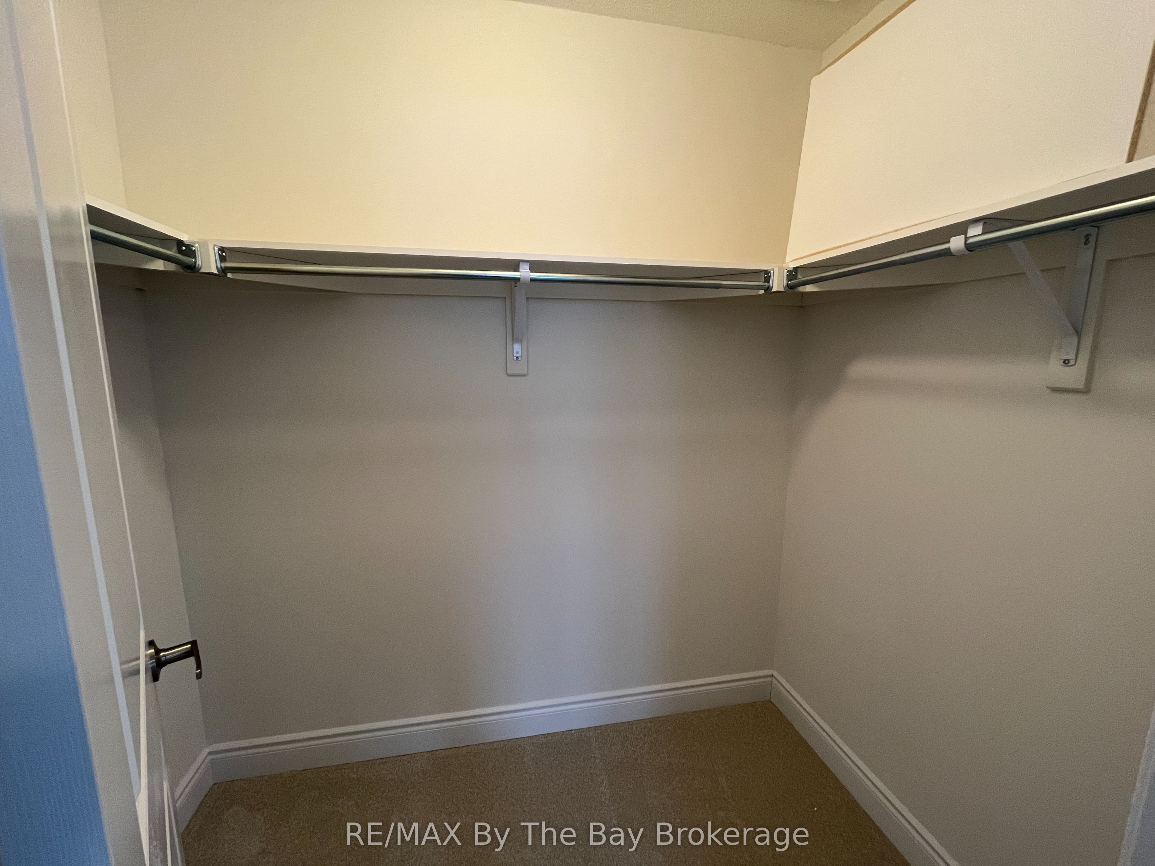 17 Carriage Lane Property Photo 10