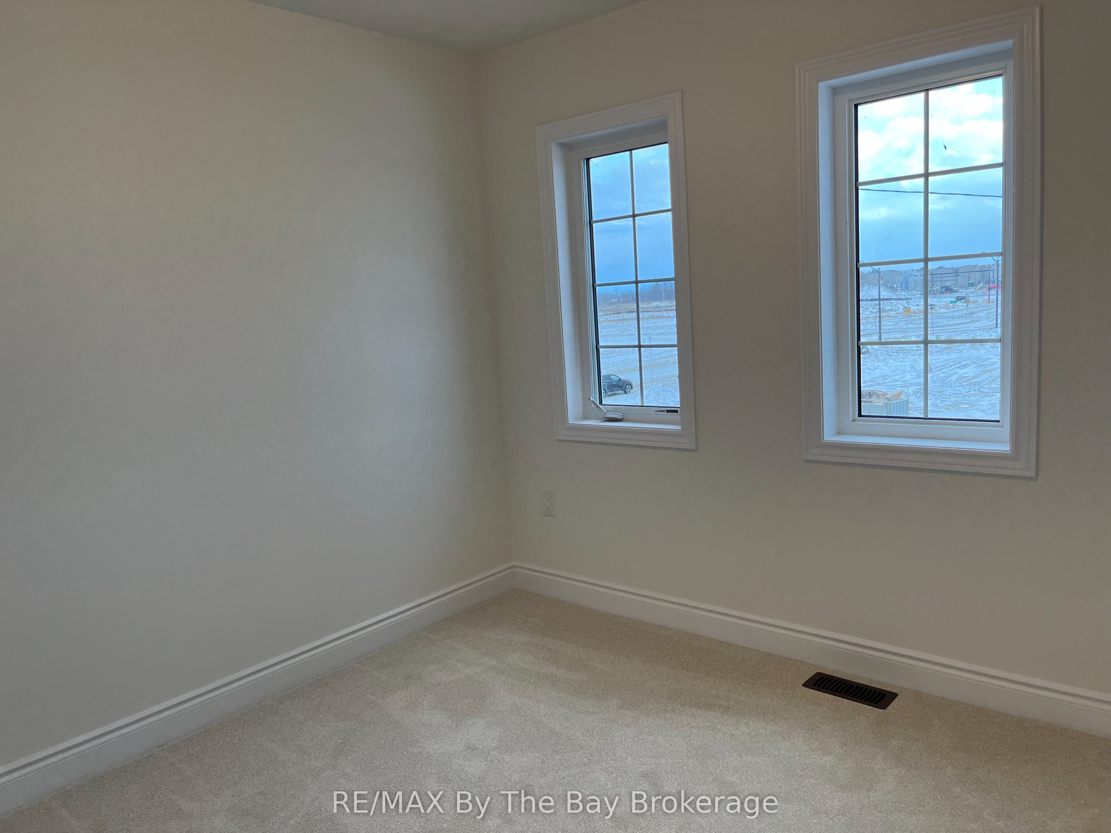 17 Carriage Lane Property Photo 13