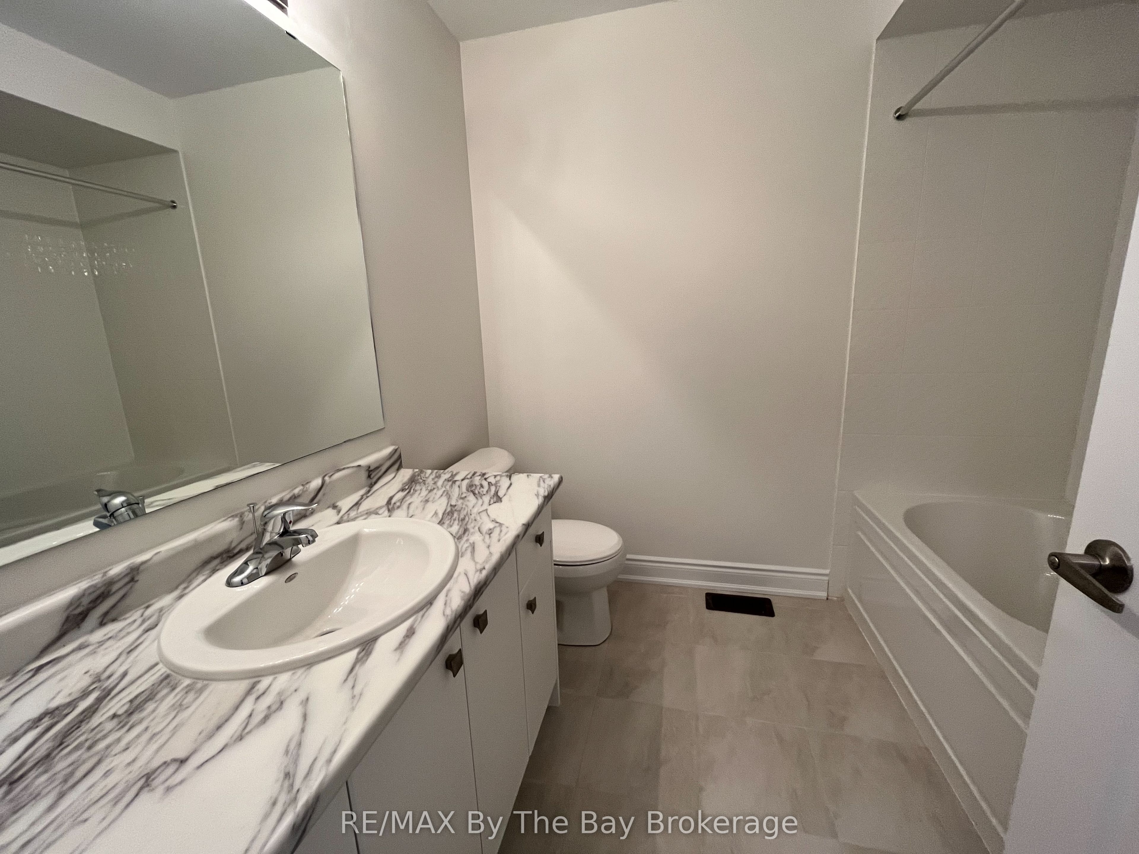 17 Carriage Lane Property Photo 18