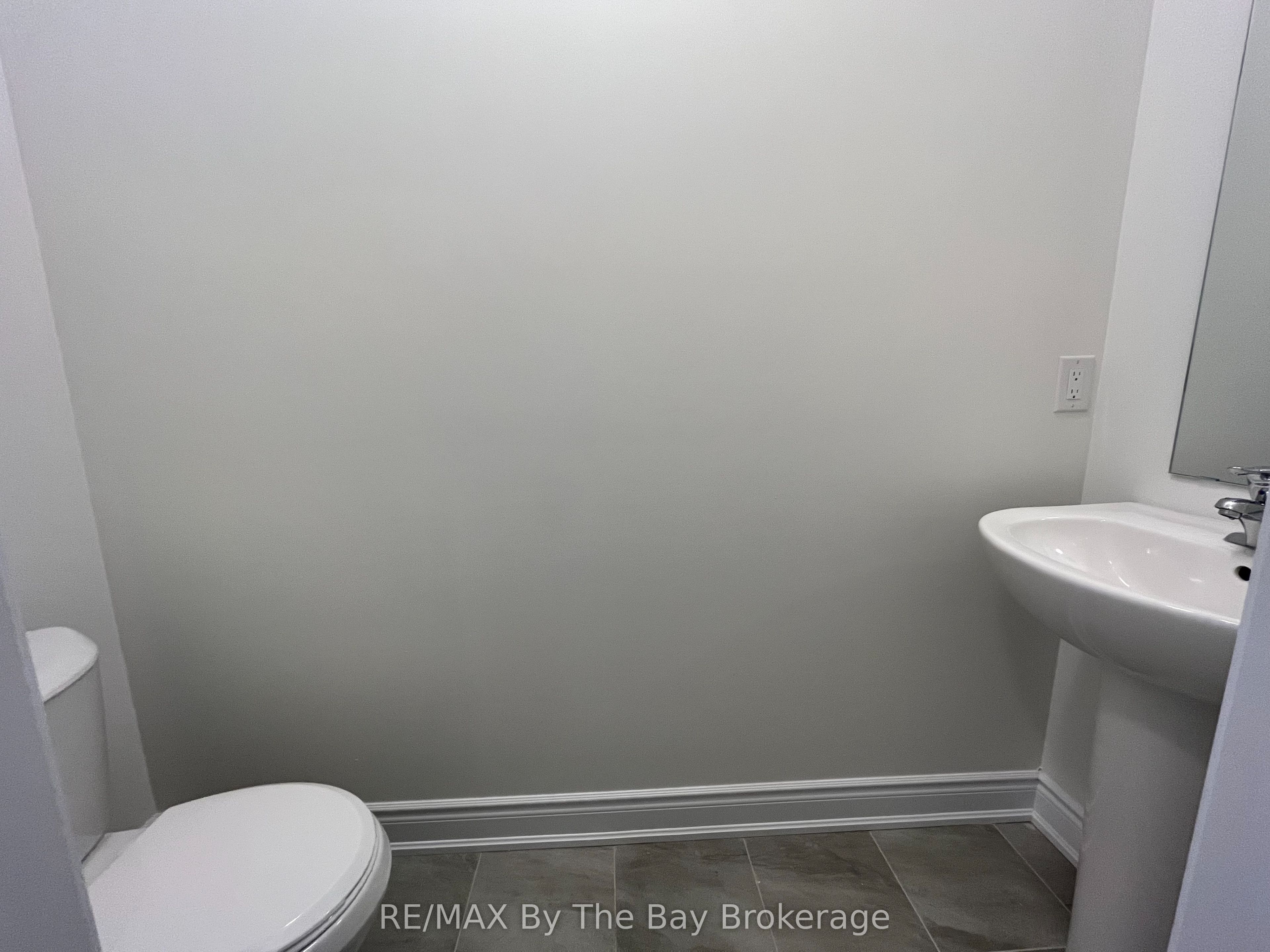 17 Carriage Lane Property Photo 21