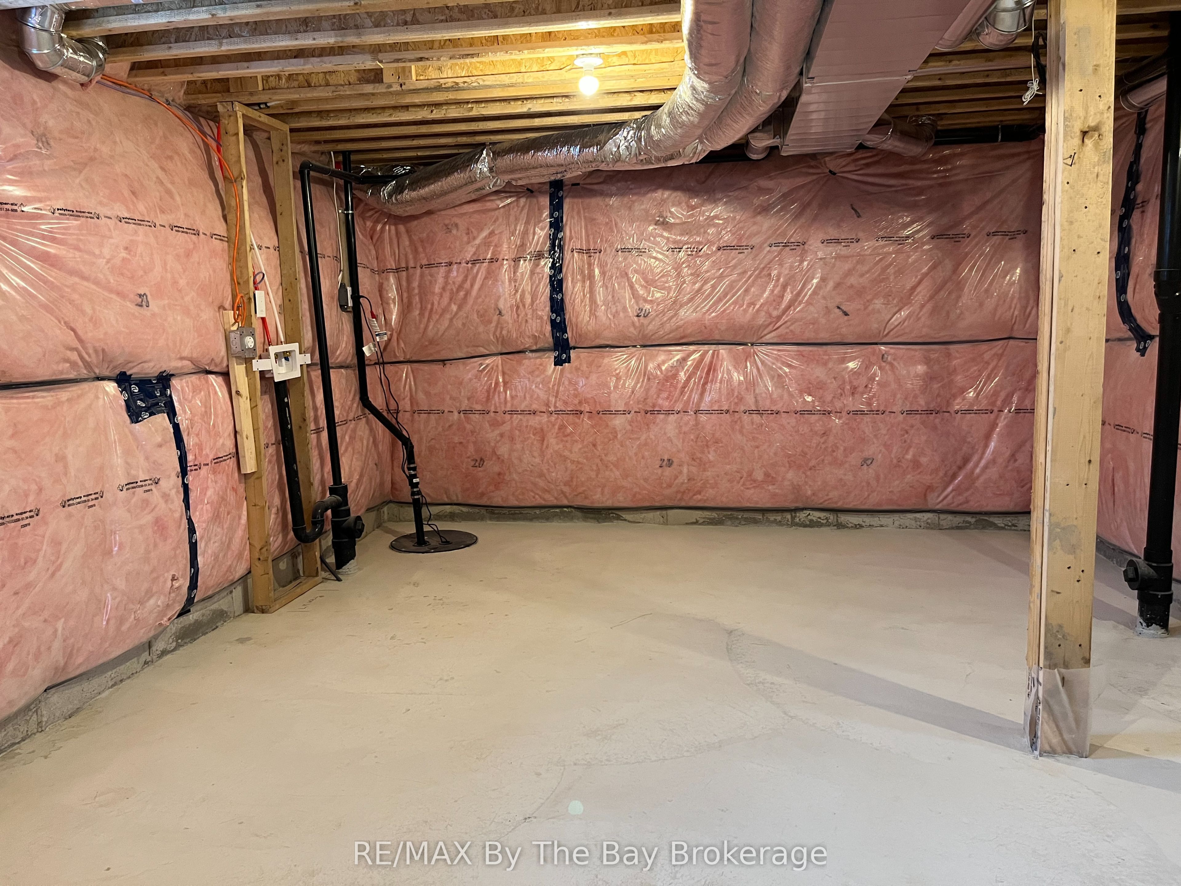 17 Carriage Lane Property Photo 24