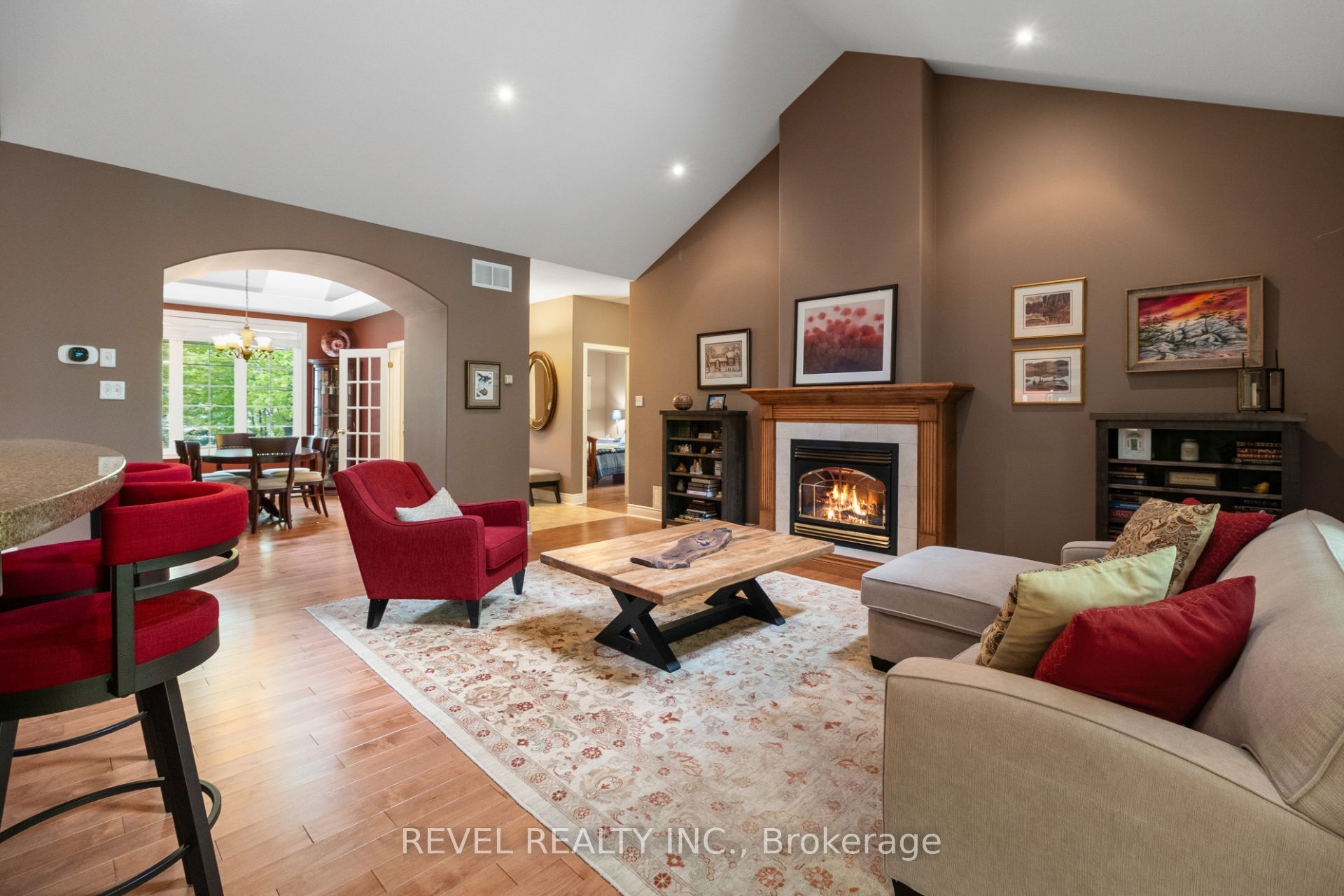 23 Laddie Lane Property Photo 9