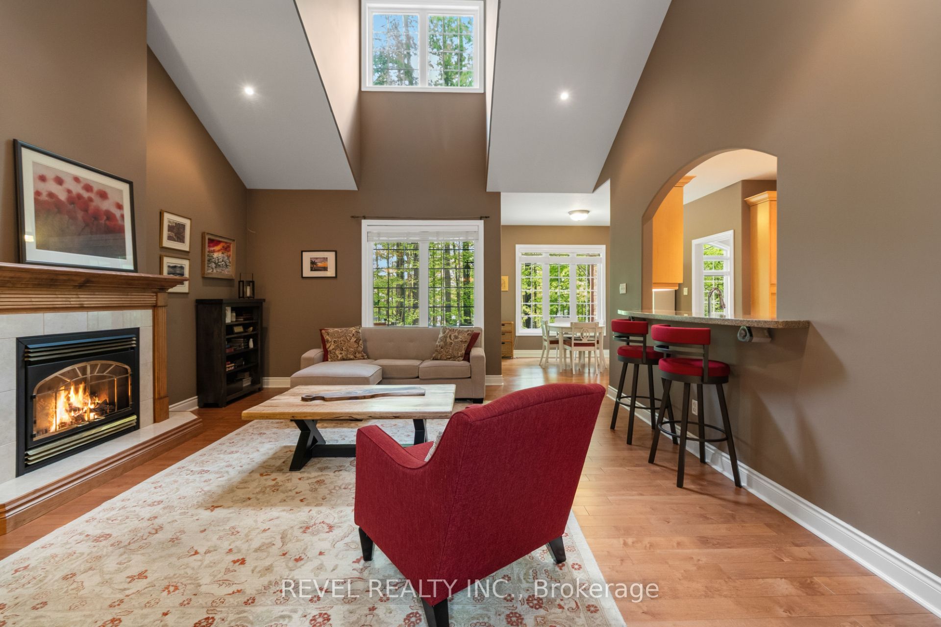 23 Laddie Lane Property Photo 12