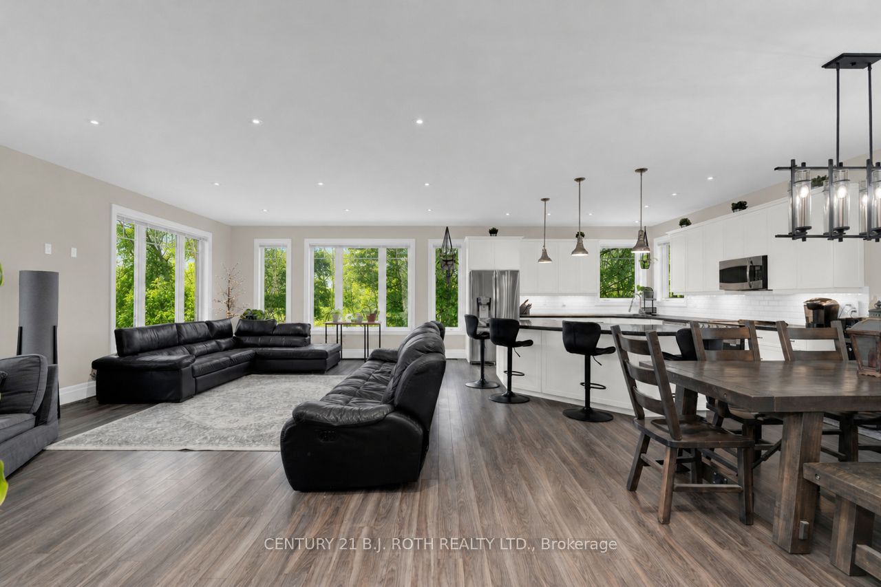 2700 Line 4 N Property Photo 7