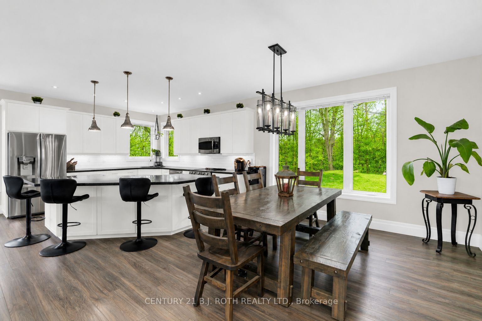 2700 Line 4 N Property Photo 8