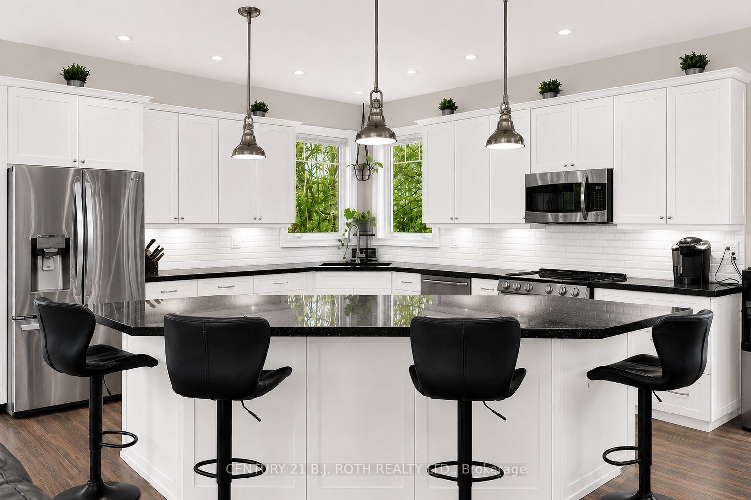 2700 Line 4 N Property Photo 13
