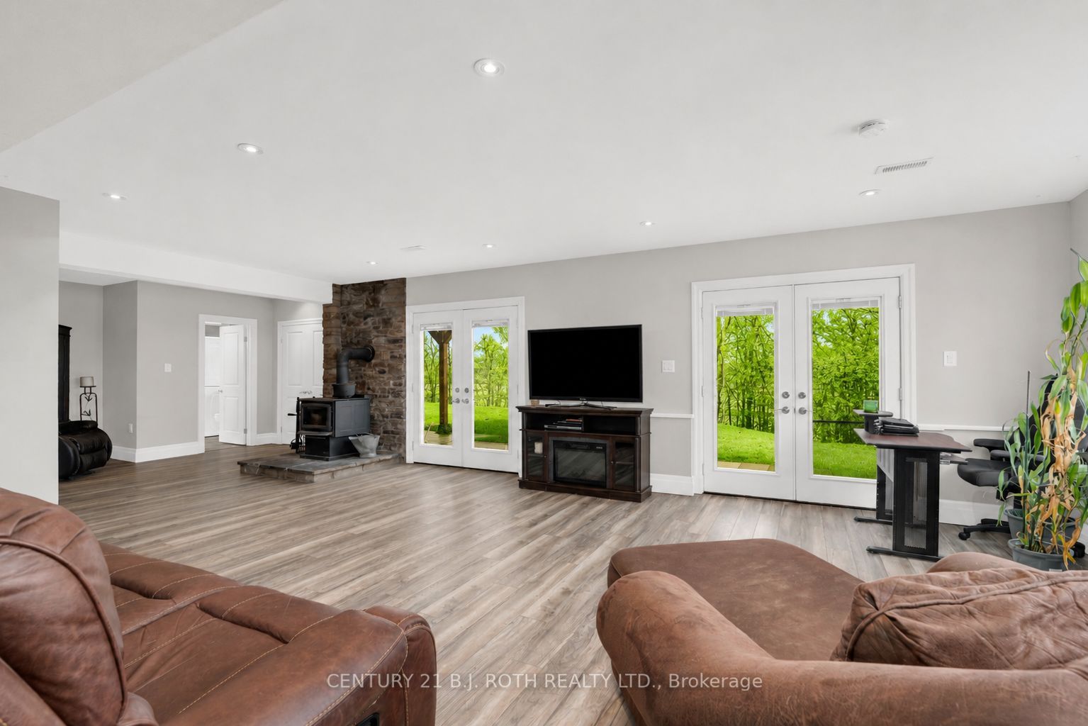 2700 Line 4 N Property Photo 27