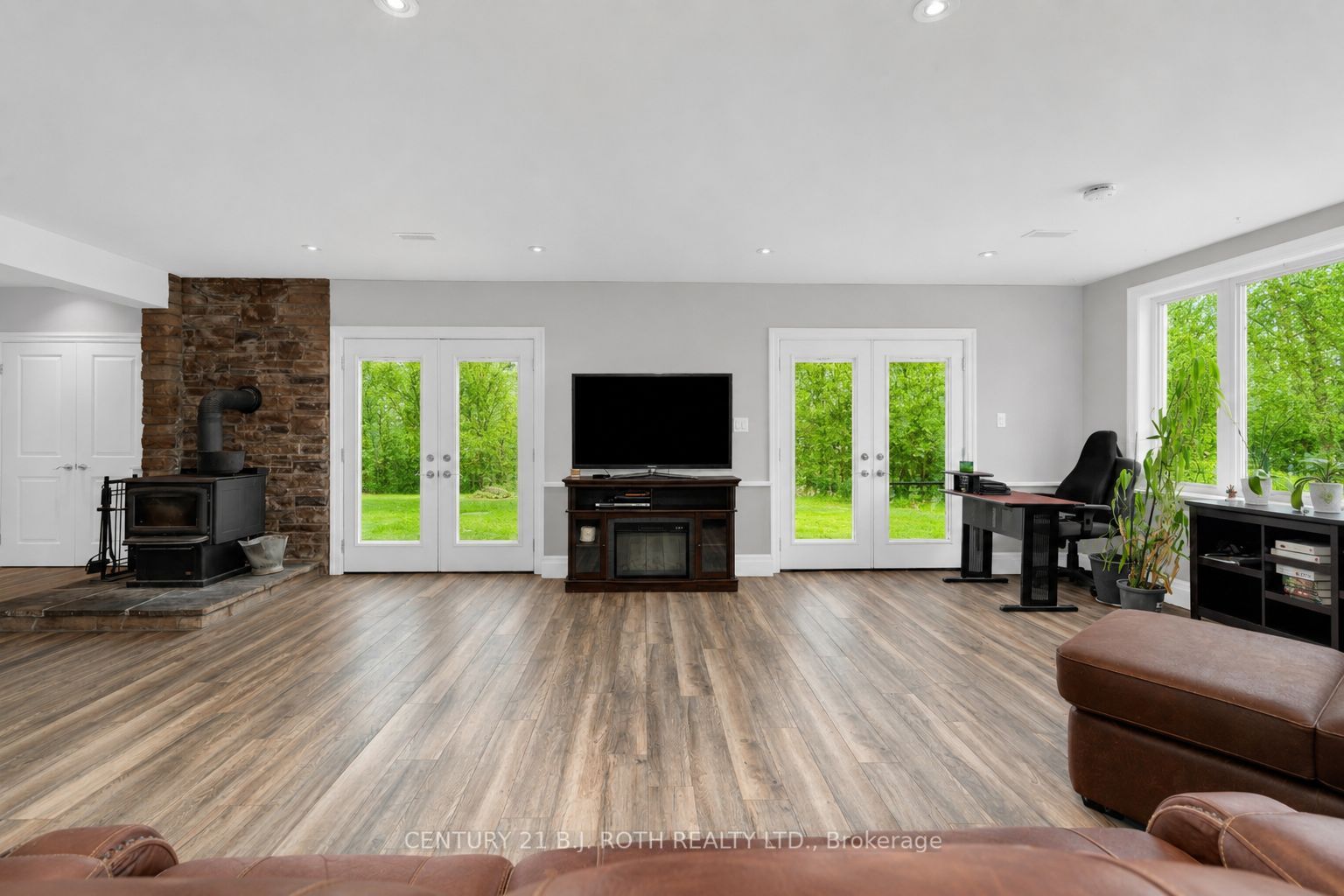 2700 Line 4 N Property Photo 28